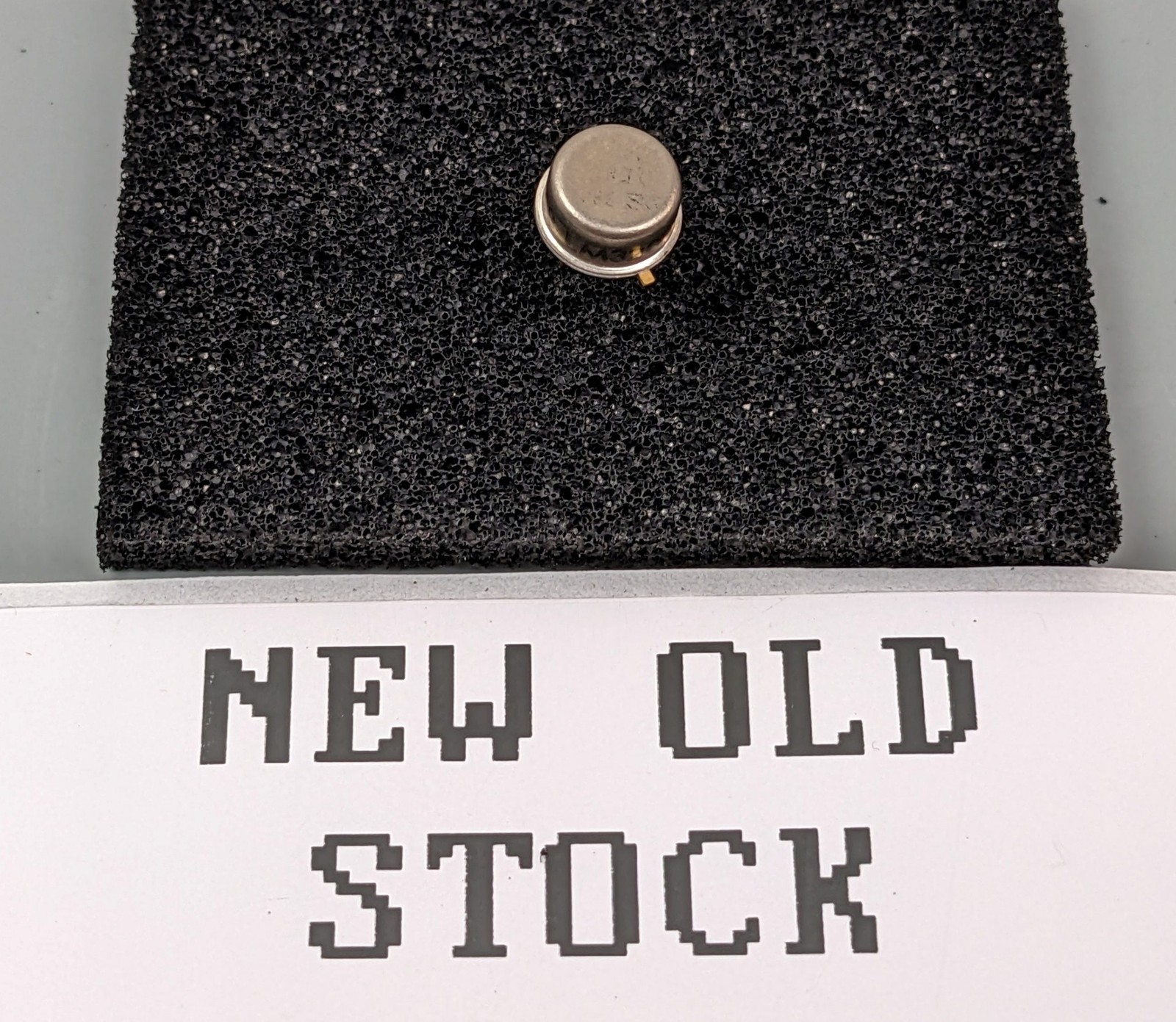 National Semiconductor LM320H-5.0 Negative Voltage Regulator