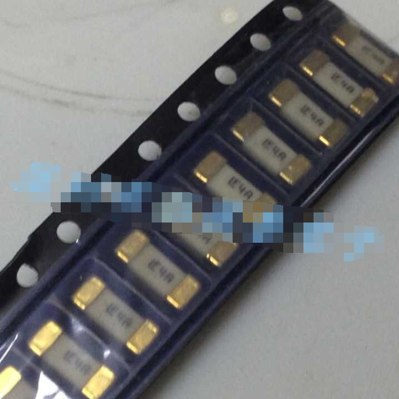 20pcs 0451004.MR LF4A 125V 4A 0451004.MRL SMD 1808 Fuse