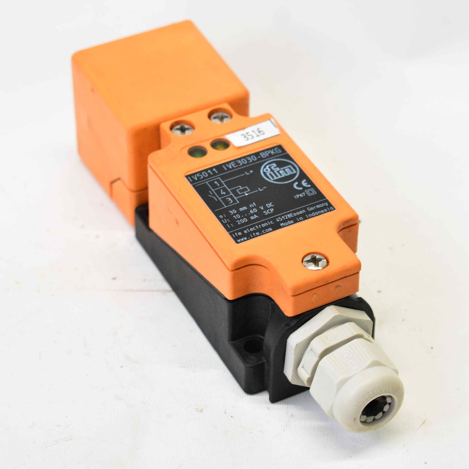 IFM Proximity Switch IV5011 IVE3030-BPKG -used-