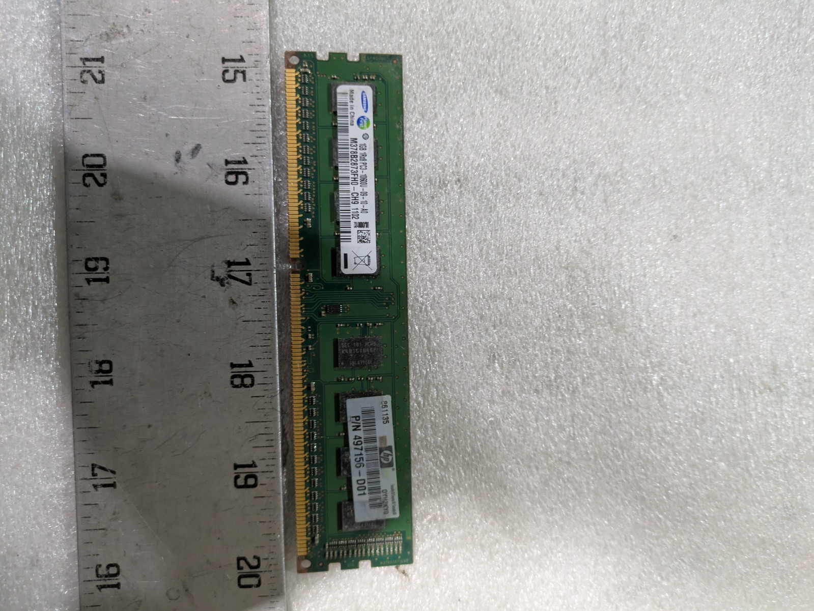 Samsung M378B2873FH0-CH9 1GB DDR3 PC3-10600 1333MHz Desktop Memory RAM 240-Pin