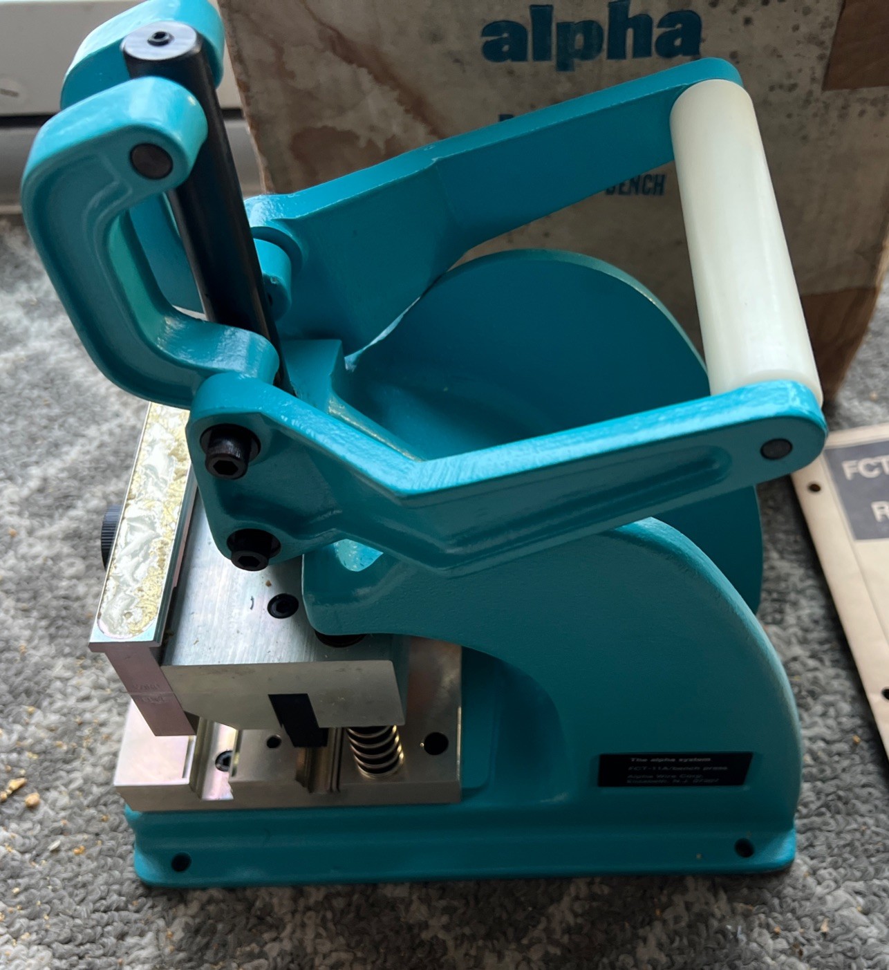 Alpha Wire Corporation FCT-11A Benchtop Bench Press System New inBox With Manual