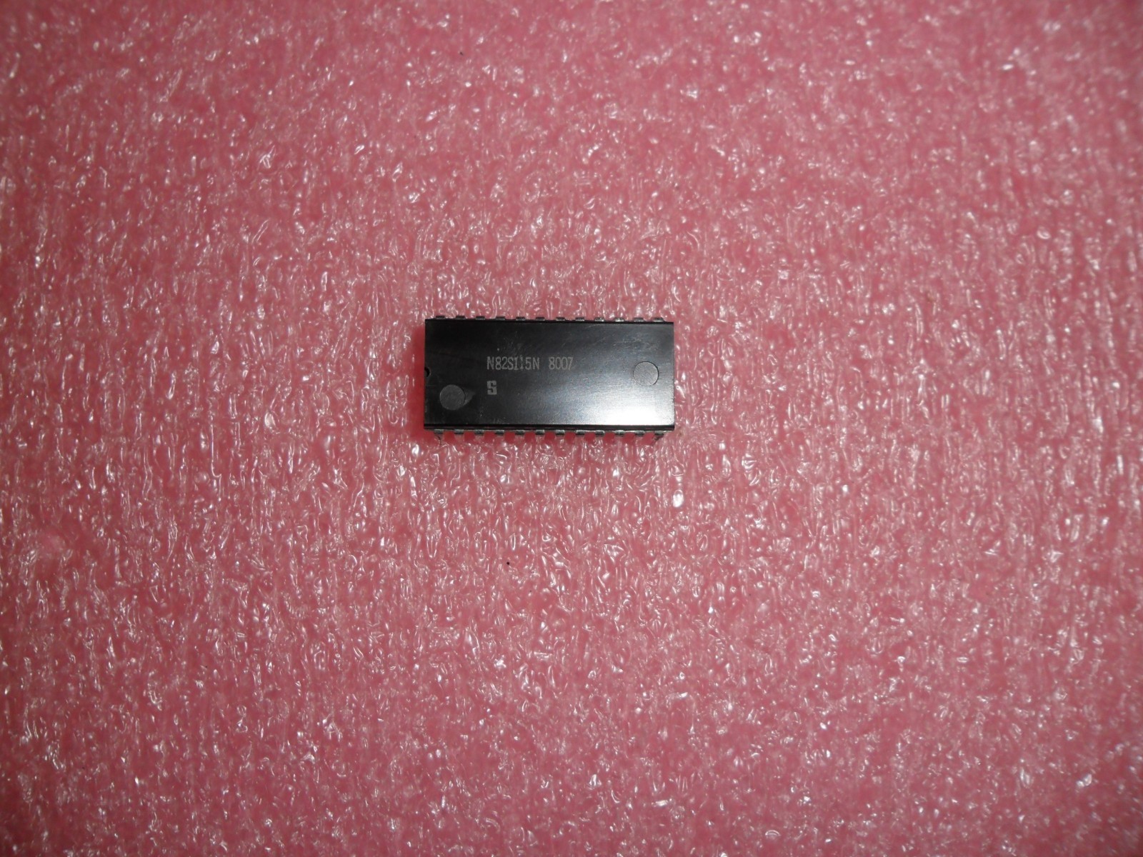 N82S115N BIPOLAR RAM 24 PIN DIP SIGNETICS (LOT OF 1)