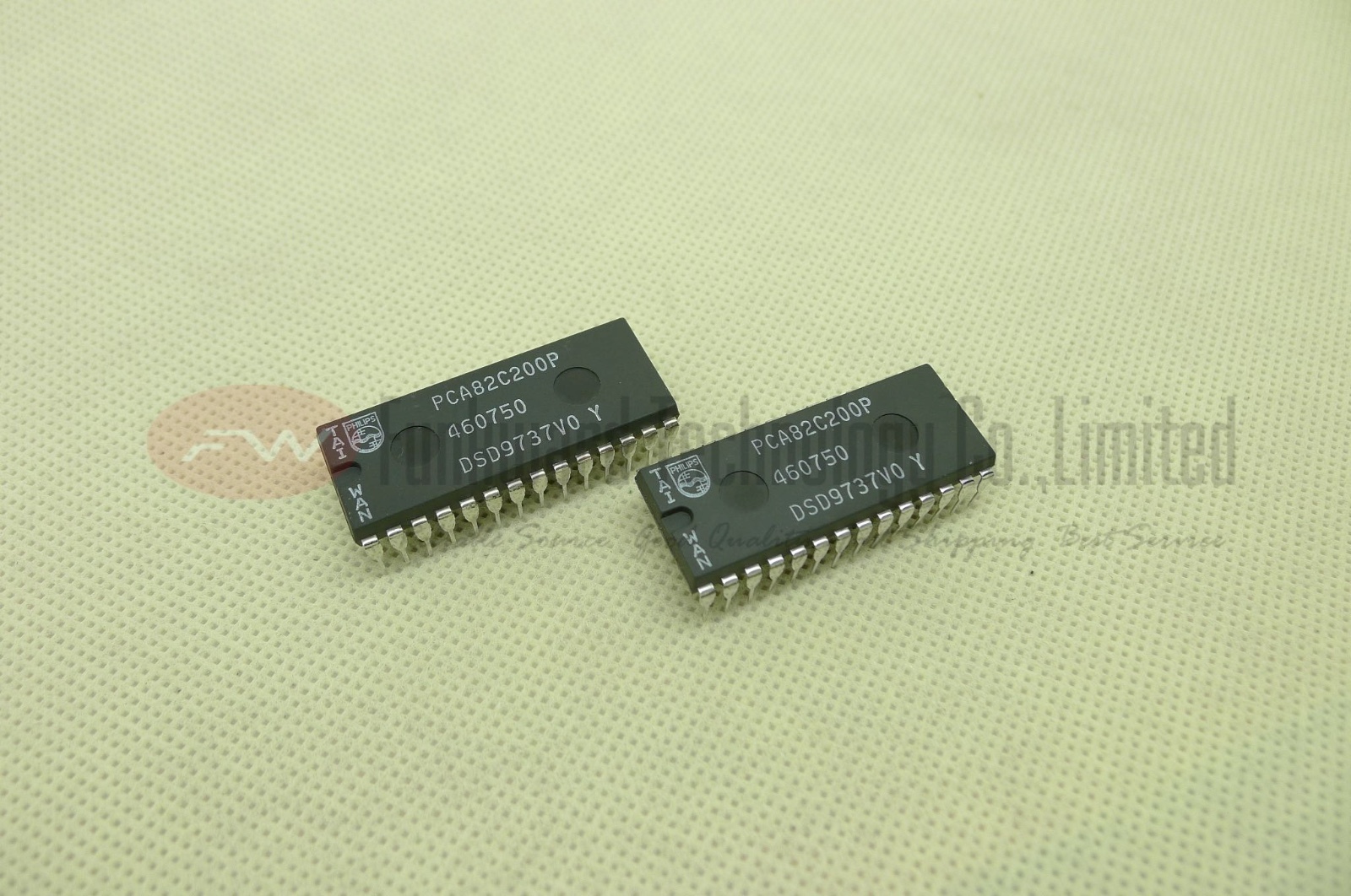 Philips PCA82C200P STAND-ALONE CAN-CONTROLLER PDIP28 x 1PC