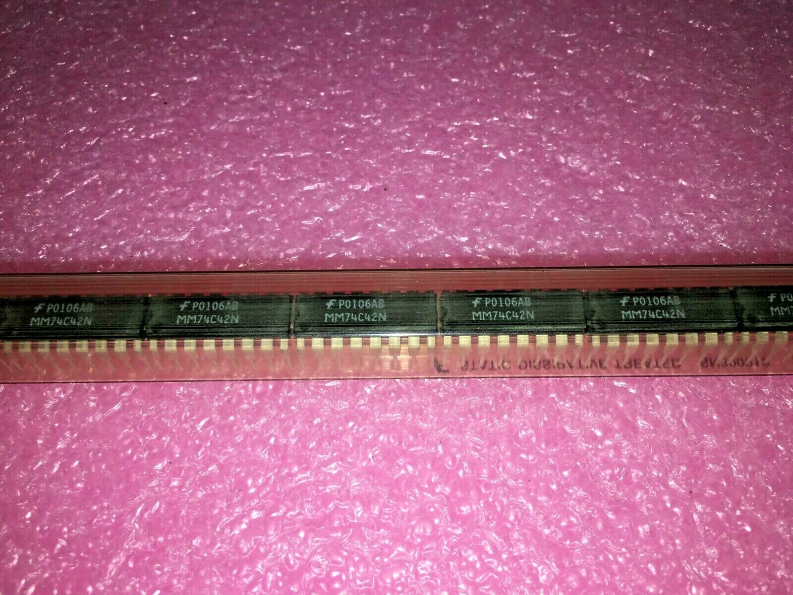 (5 PIECE LOT) MM74C42N, FSC, IC DECODER BCD TO DECIMAL 16-DIP
