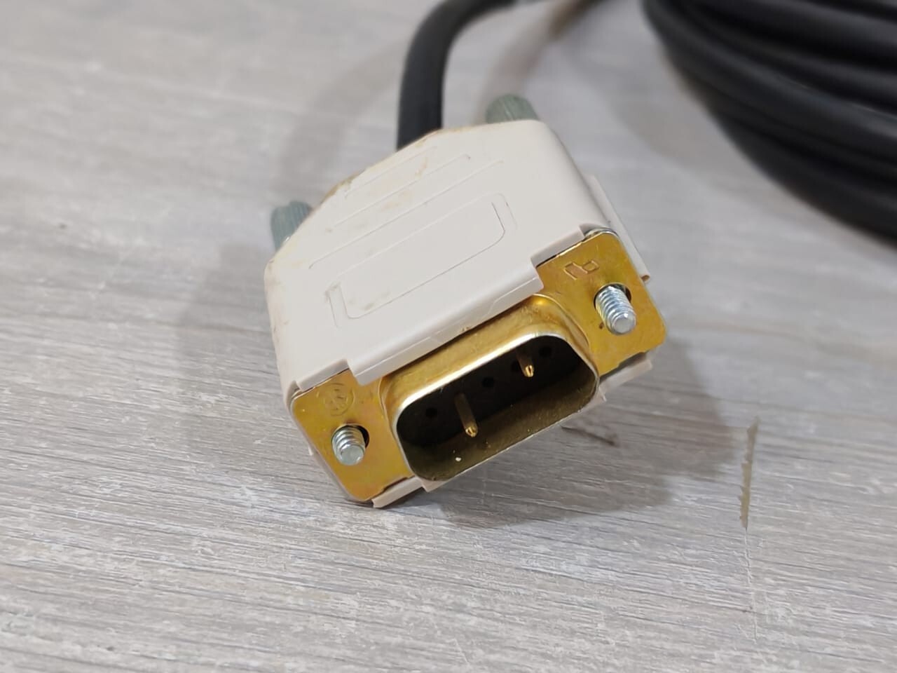 SEL C256 RG 58A/U 9-PIN MALE BNC CONNECTOR 33 FEET- NEW WITHOUT BOX