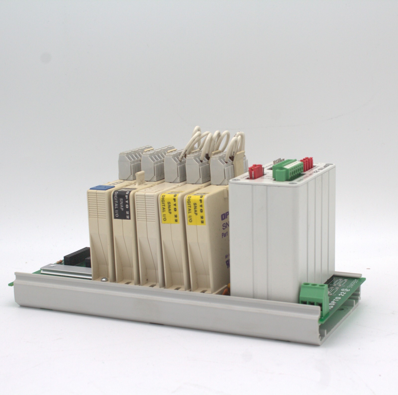Opto 22 SNAPB8M Rack with B3000 Analog/Digital Brain and Modules