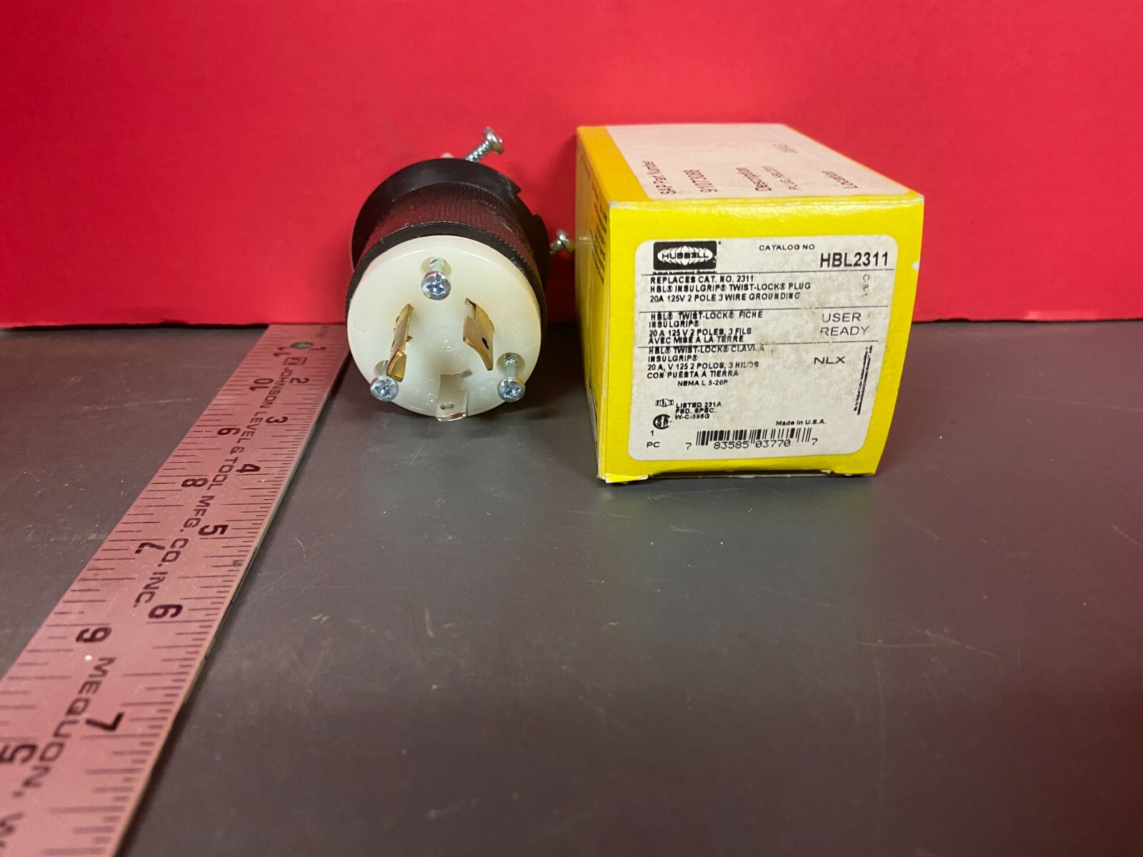 HUBBELL HBL2311 & HBL2313- 20AMP, 120V, 2P, 3FILS PLUG AND RECEPTACLE