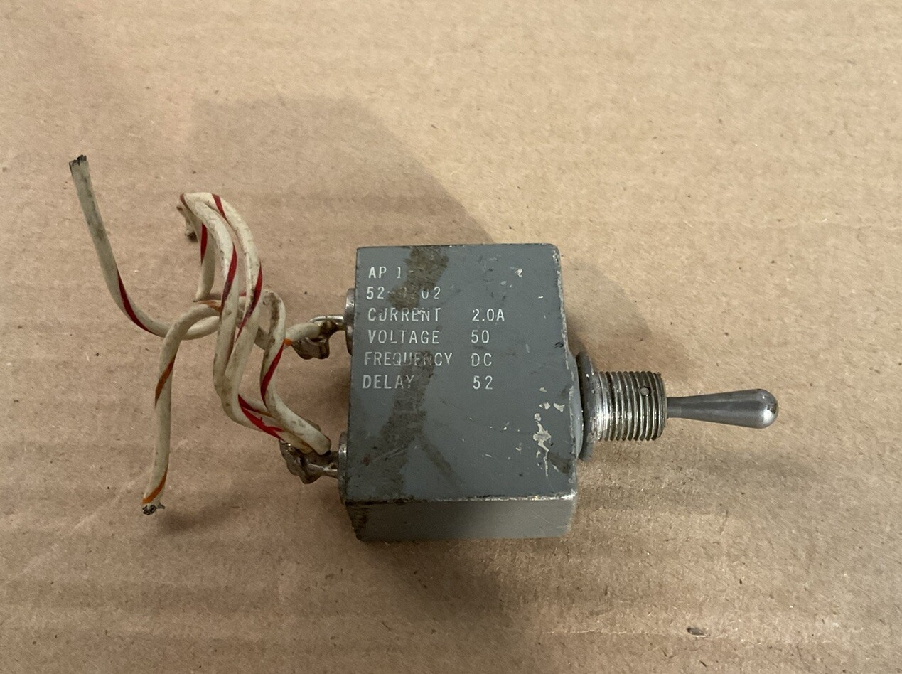 Used AIRPAX SENSATA AP 1-52-0202 Switch Sealed Magnetic Circuit Protector