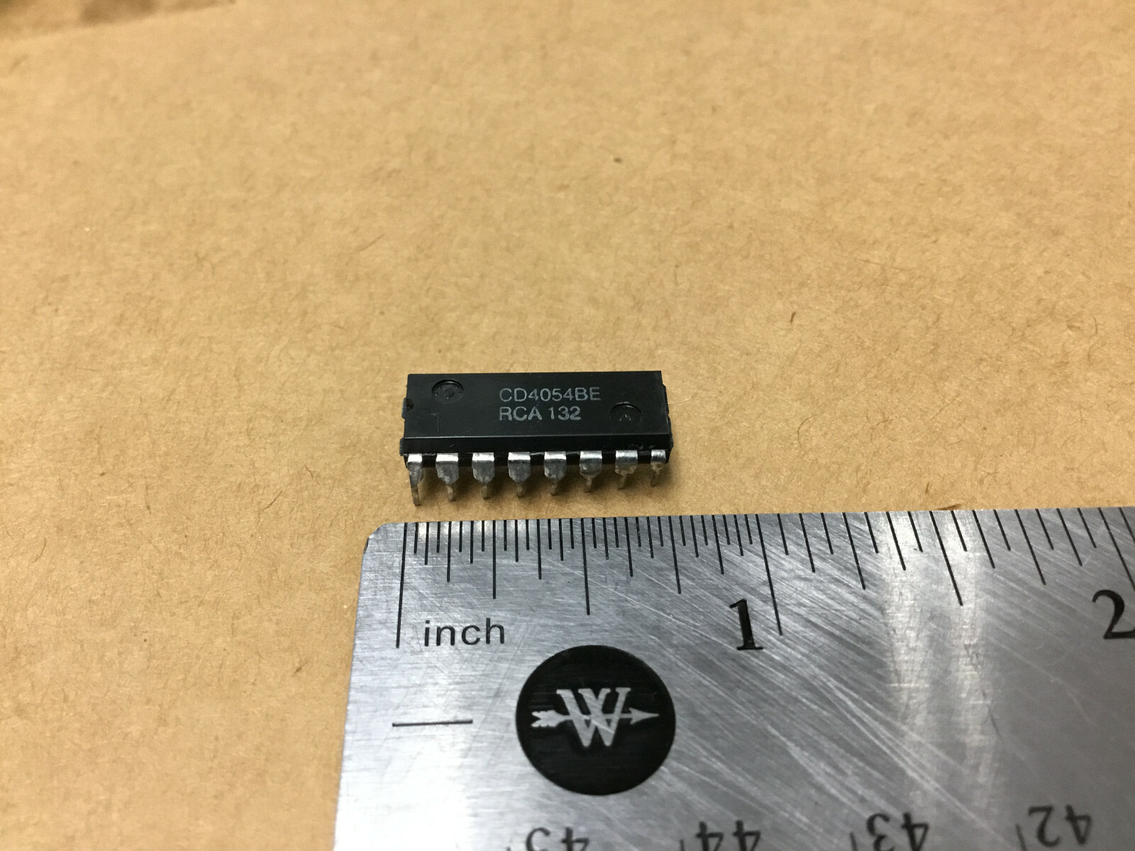 (1 PC) RCA CD4054BE LCD Drivers CMOS 4-Segment LCD 16-Pin Plastic Dip