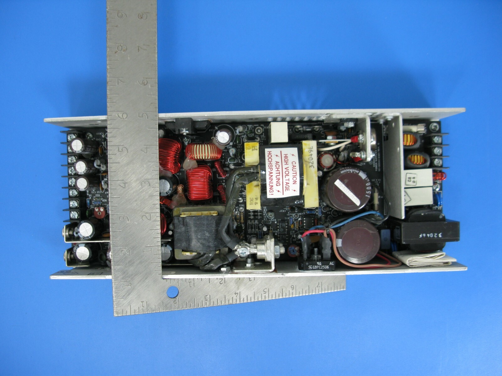 ***NEW*** Condor VPA420 5-Output 5 Volt & 12 Volt 4/5/12/60 Amp Power Supply