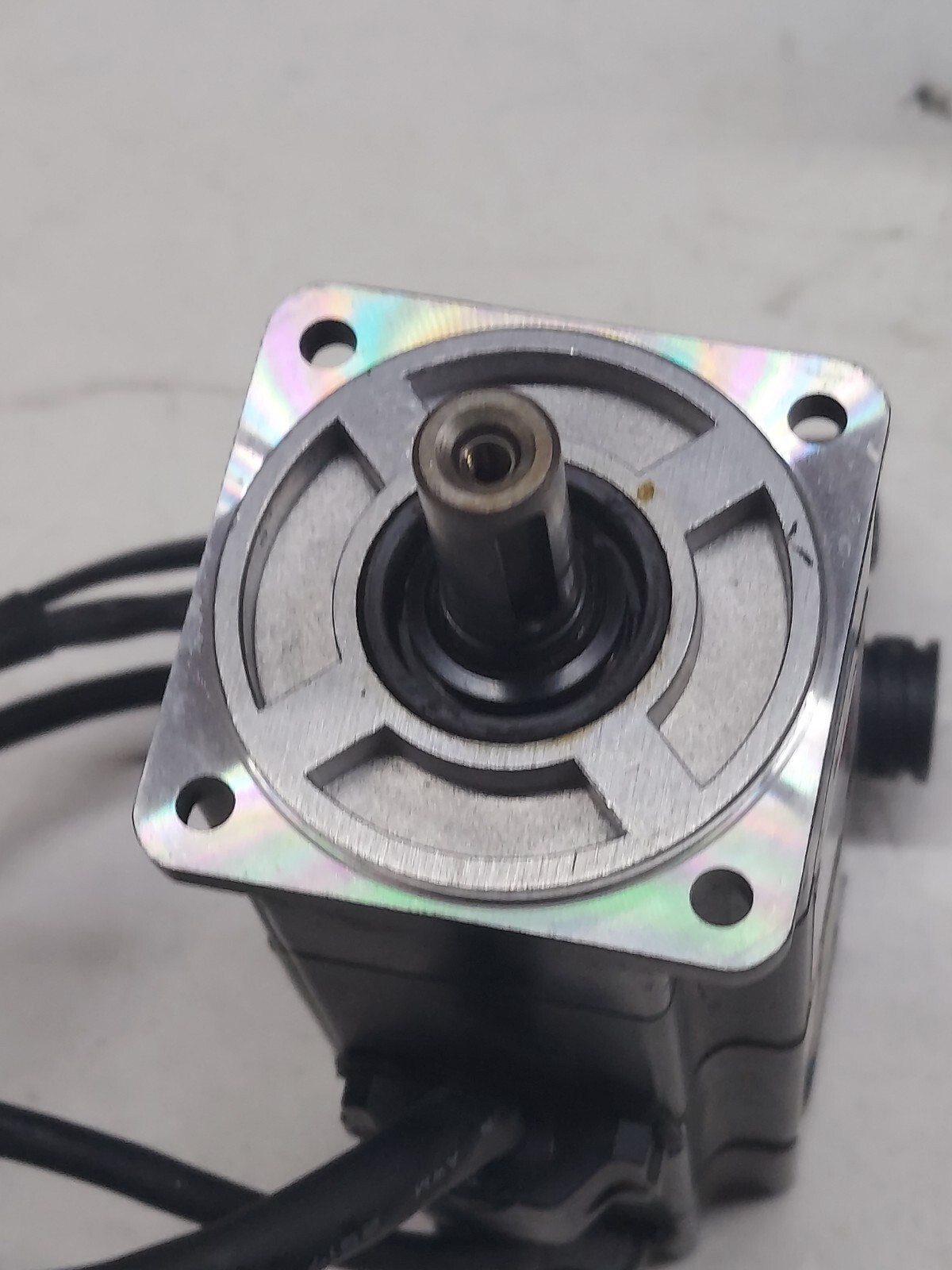AMAT 0090-00655 SANYO DENKI P50B05020DCS00M SUPER AC SERVOMOTOR, LOOKS UNUSED