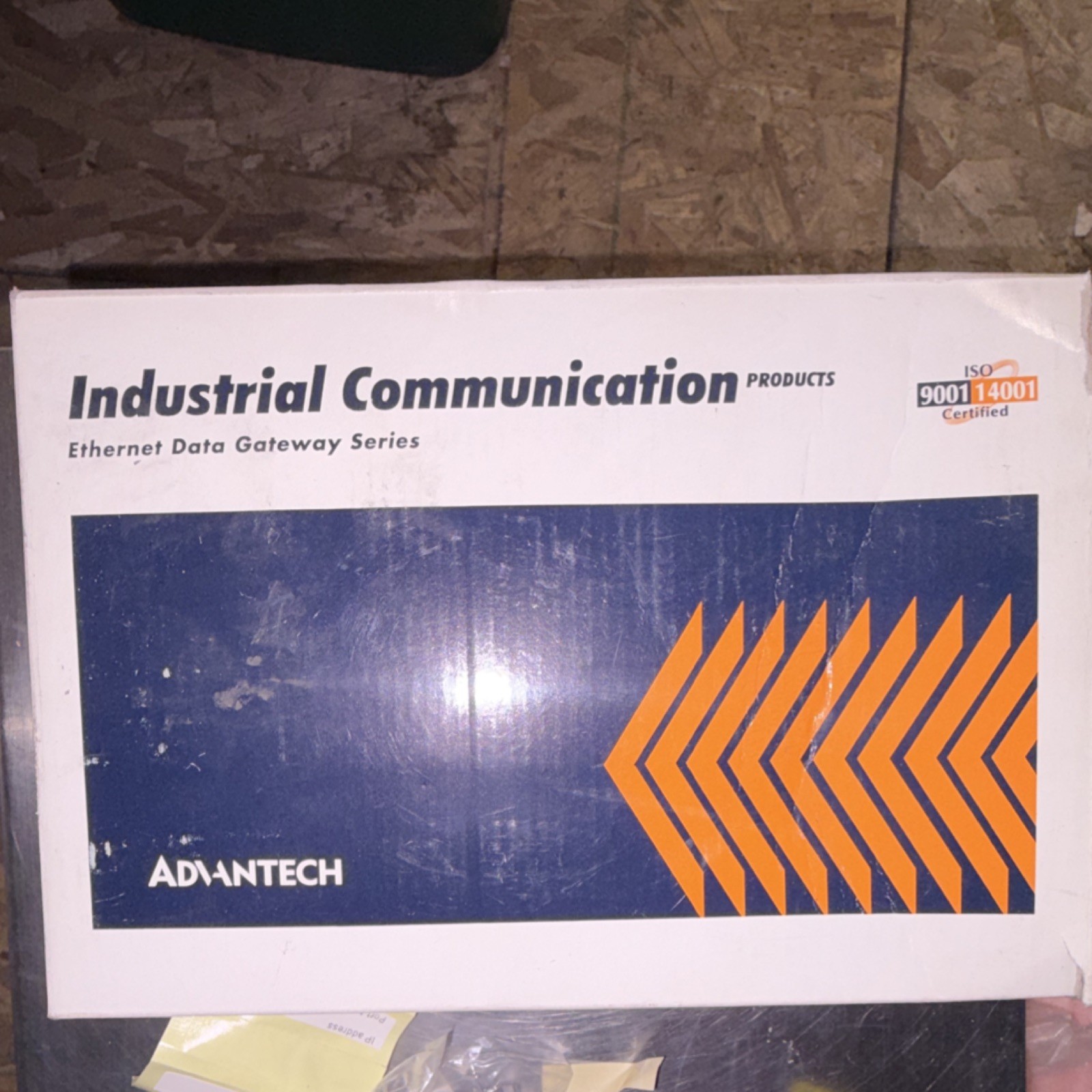 Advantech Industrial Communication Ethernet Data Gateway with Accessories