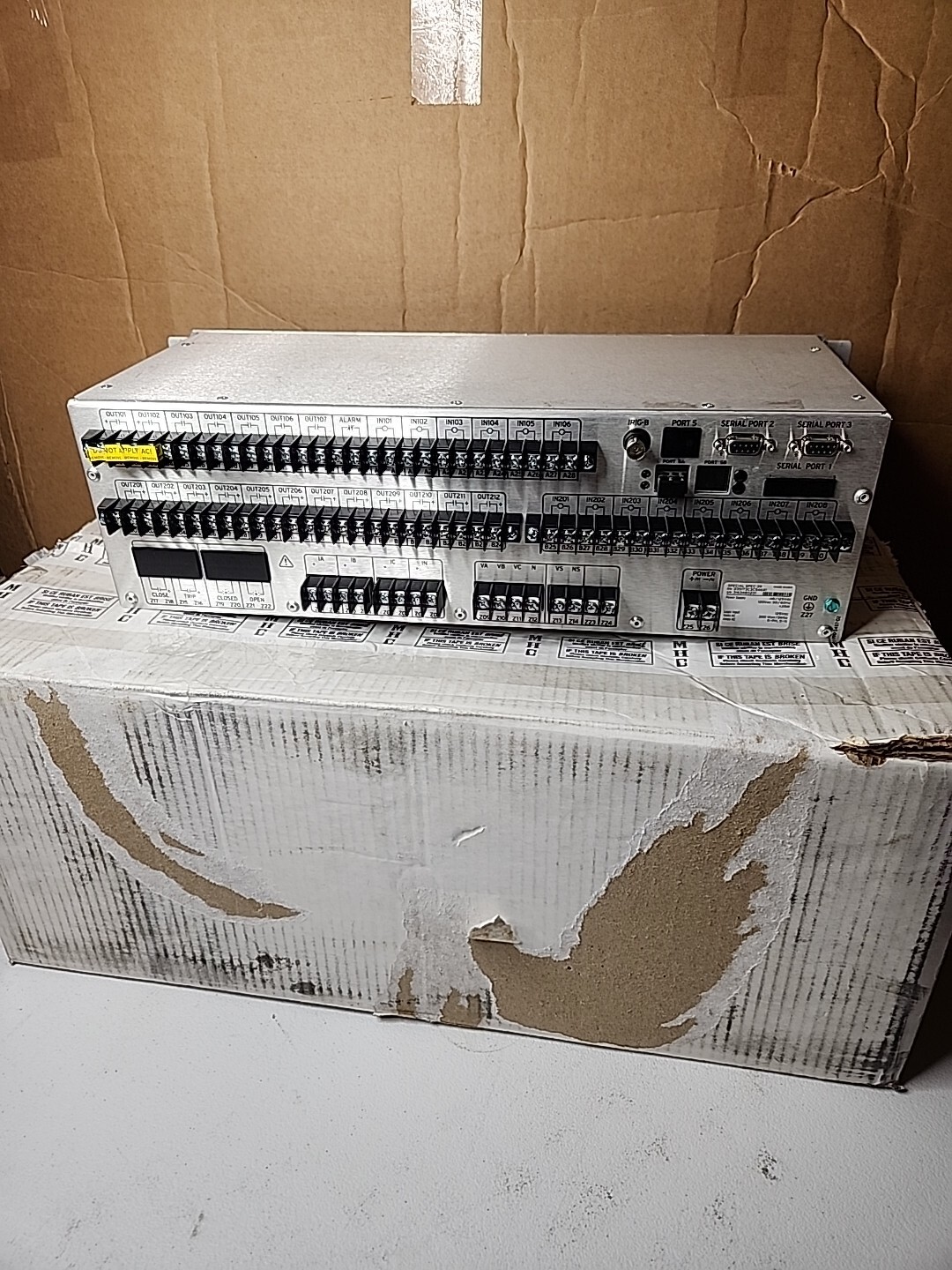 SCHWEITZER SEL-351 DIRECTIONAL OVERCURRENT RECLOSING PROTECTION SYSTEM *READ*