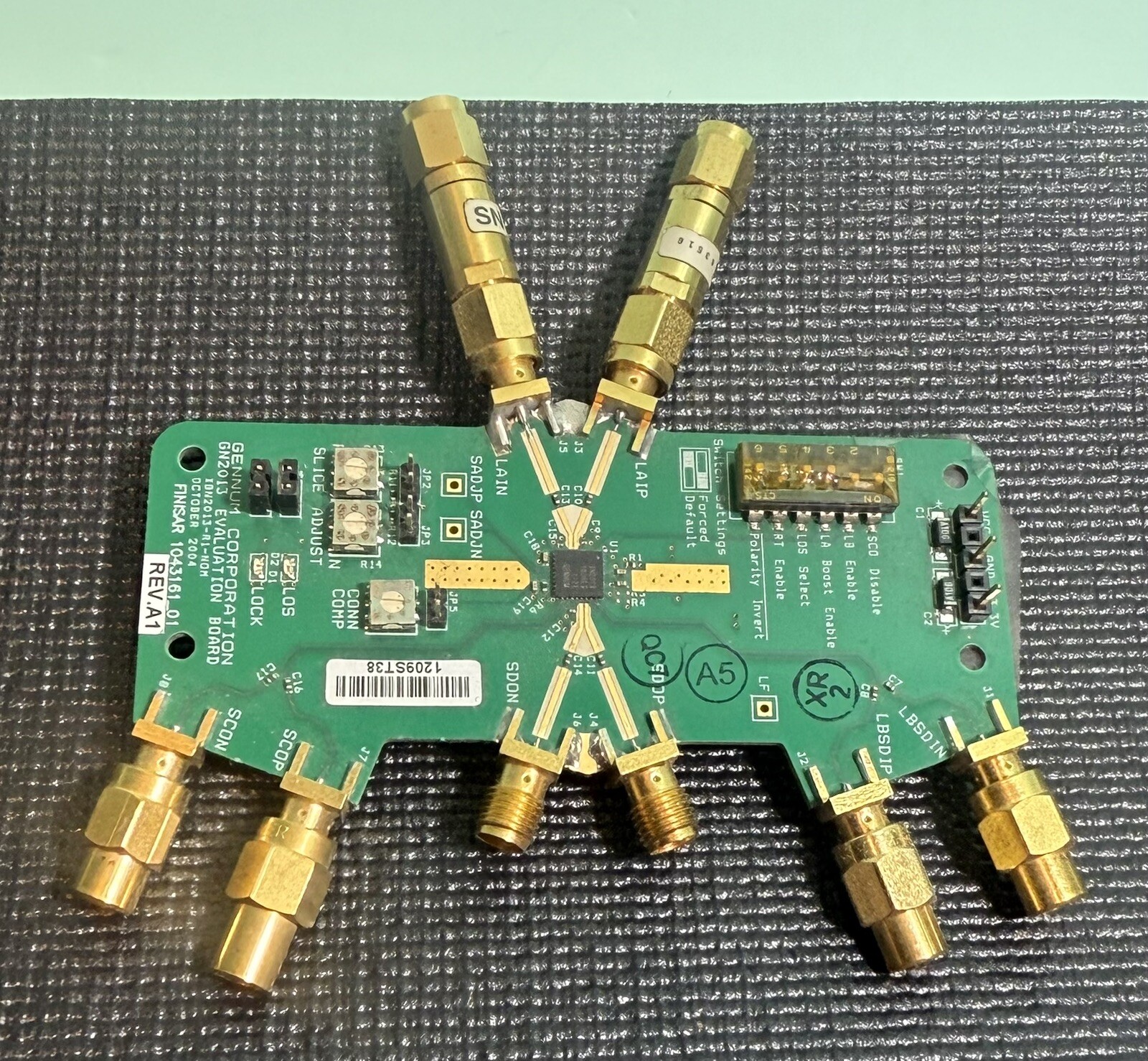 GENNUM GN2013 EVALUATION BOARD XBN2013-R1-NOM FINISAR 1043161-01 Rev A1 1209ST38