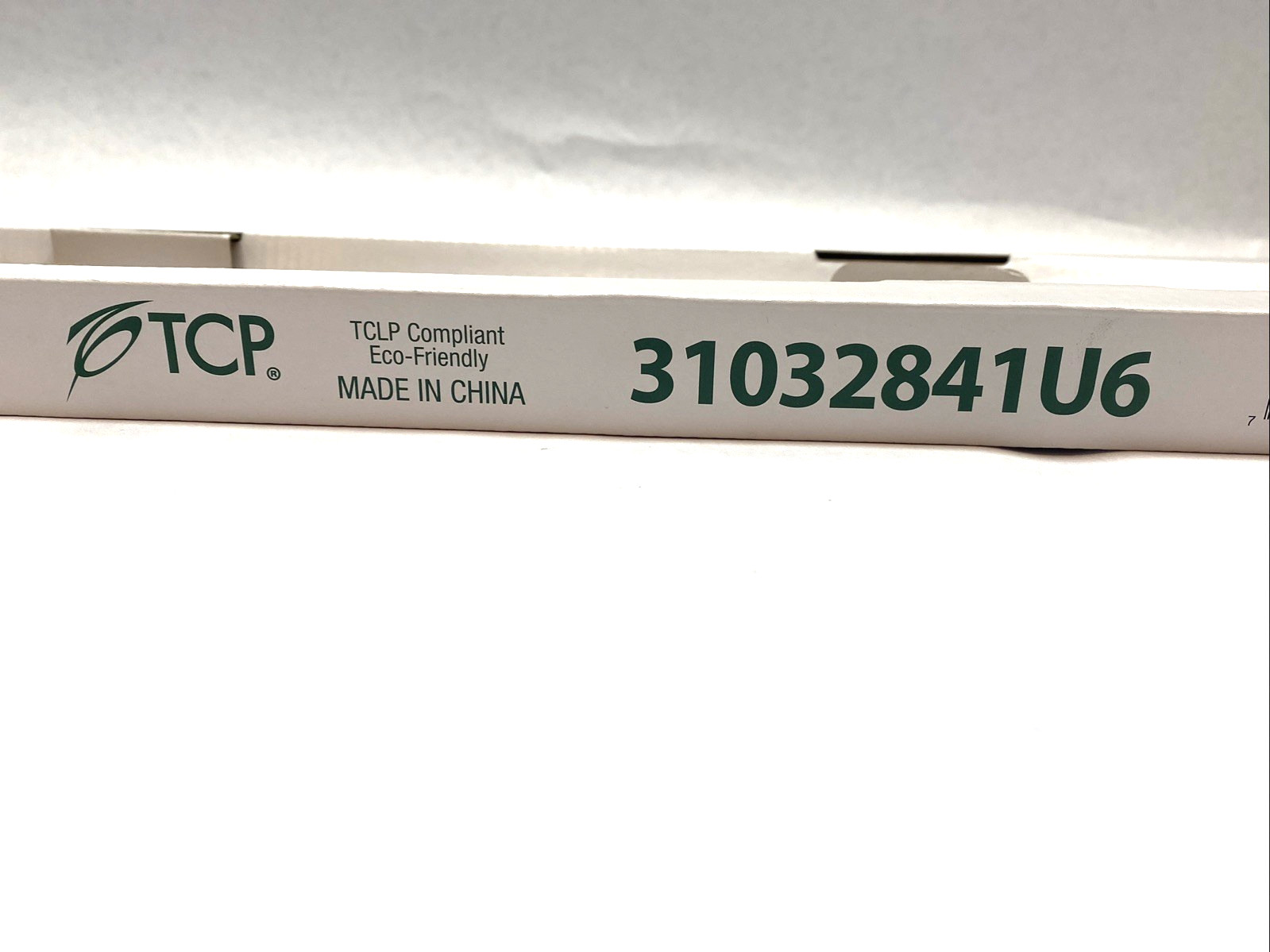 TCP 31032841U6 U-Bend Lamp 32W 4100K FB32T8/841/6 LOT OF 2