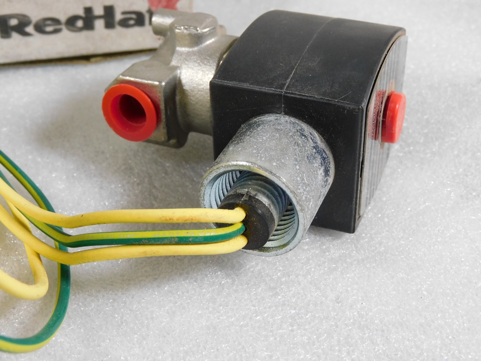 Asco Red Hat Solenoid 2 Way Valve 1/4 Inch EFHT9016H1 HV426716001