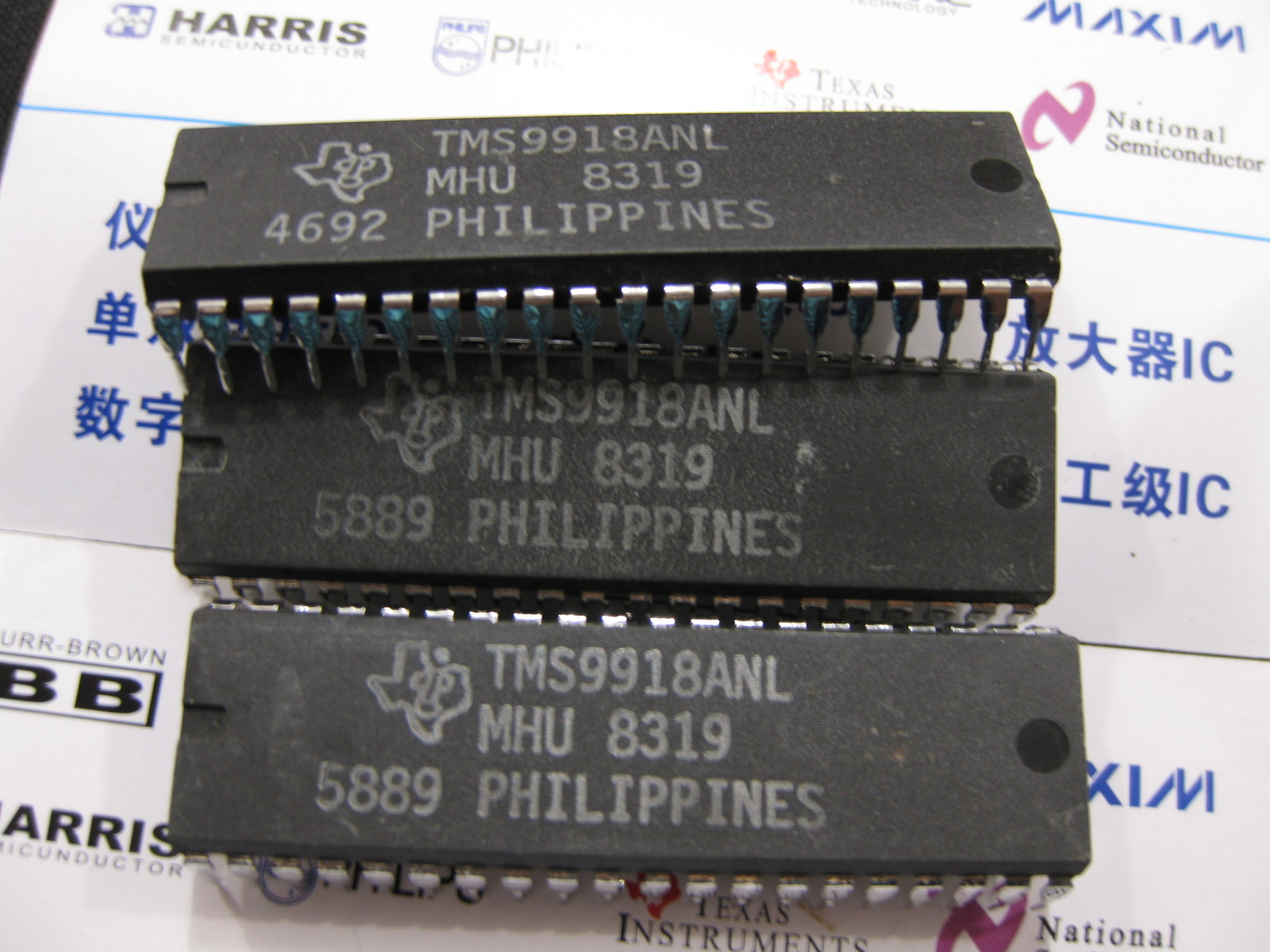 1X TMS9918ANL IC