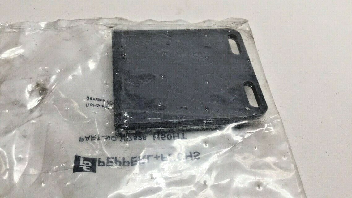 Pepperl Fuchs 197528 Plastic Reflector REF-H50HT