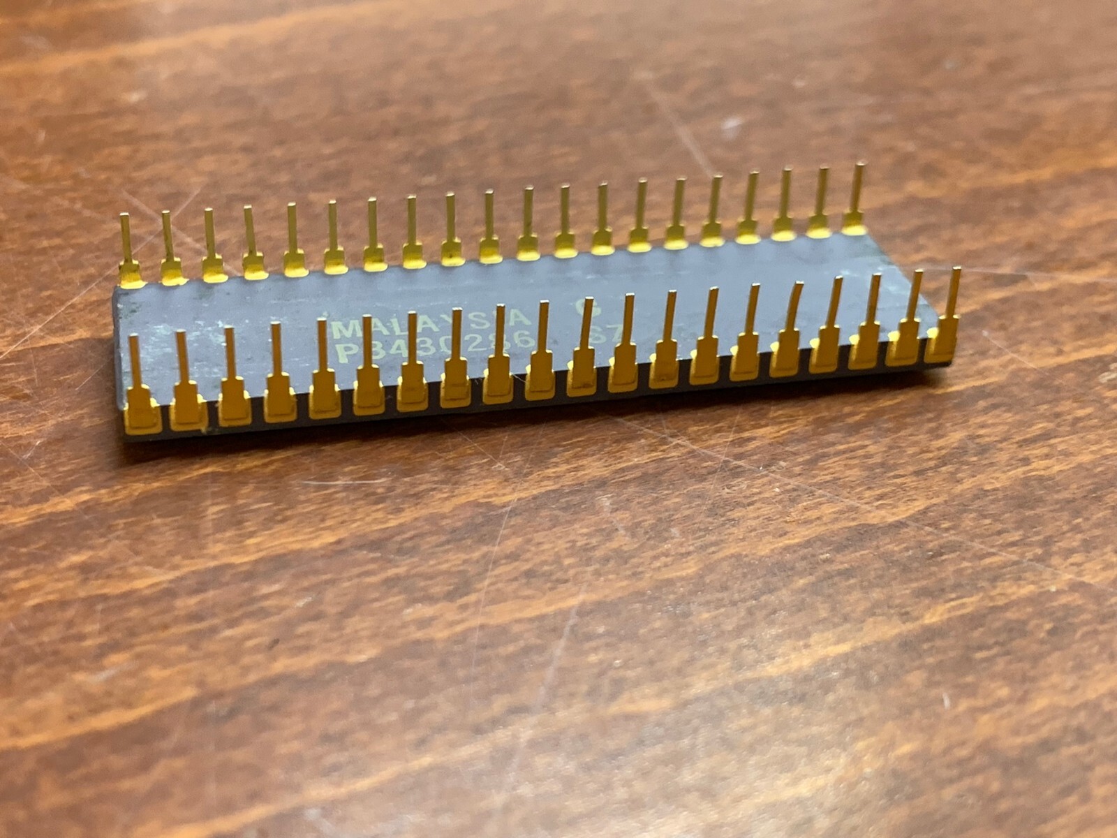 INTEL C8751H MicroController 40 Pin Ceramic DIP Gold Lead