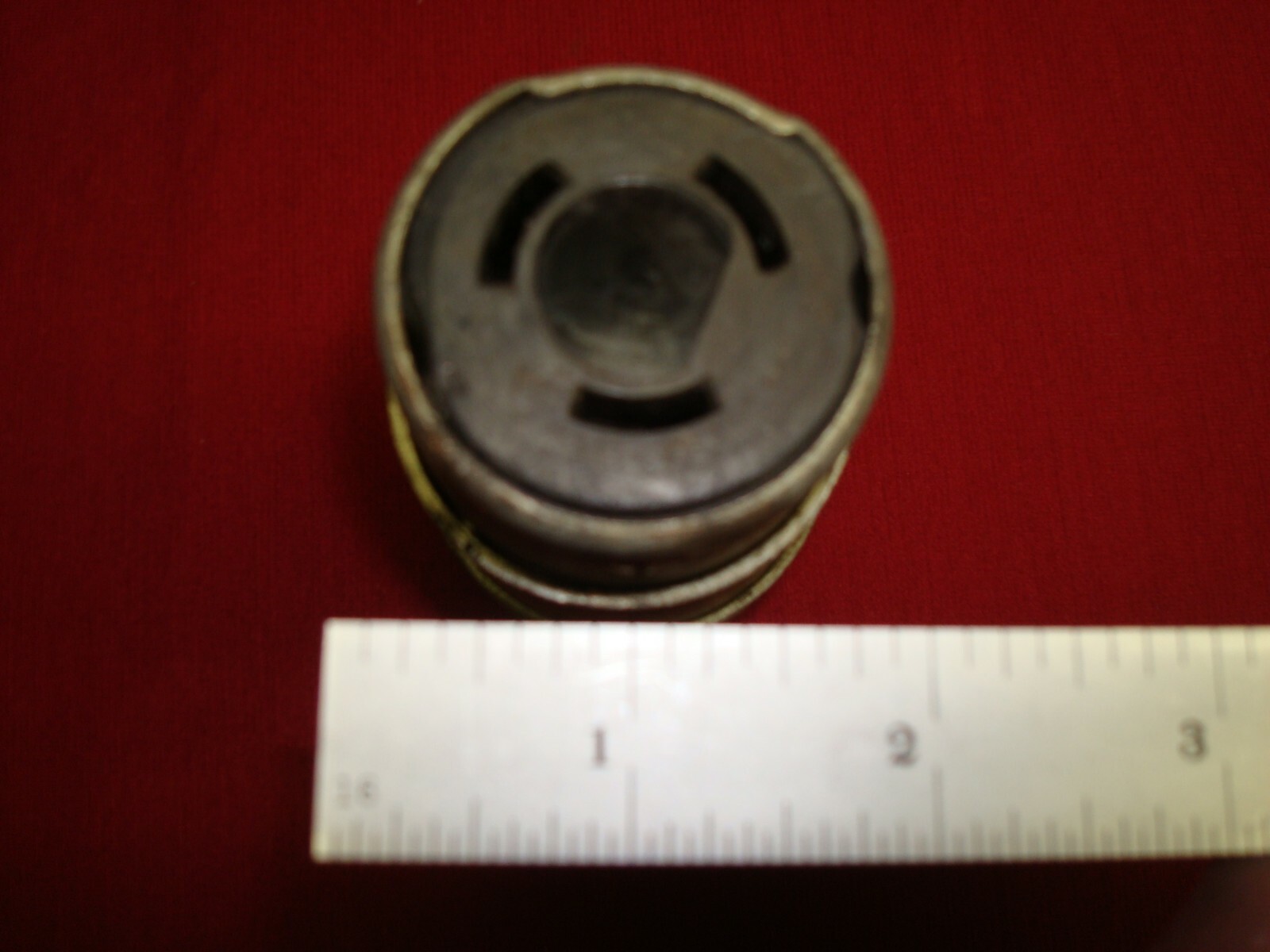 FEMALE CORD CAP 600 VOLT TWIST LOCK 480 VOLT 3 WIRE HEAVY DUTY 50 AMP USED STEEL
