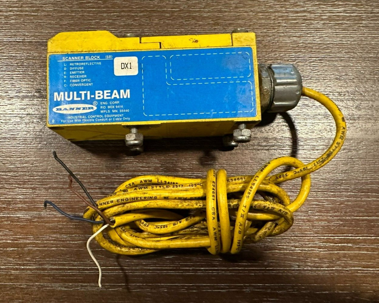 BANNER DX1-P-LM3 SCANNER BLOCK MULTI-BEAM 120 VAC 50/60 HZ RANGES TO 200 M