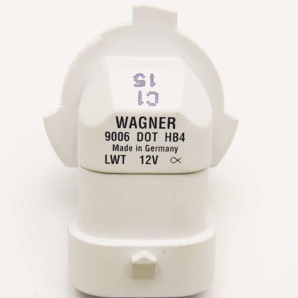 Wagner 9006 Type HB4 12V Low Beam Automotive Light Bulb NIB Lot Of 2