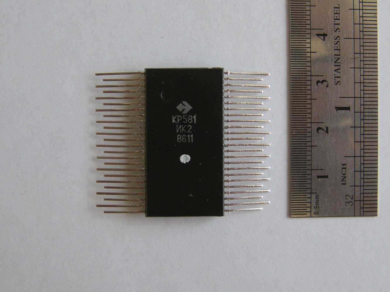 Vintage ex-USSR KR581IK2 16-bit Coprocessor QTY=1
