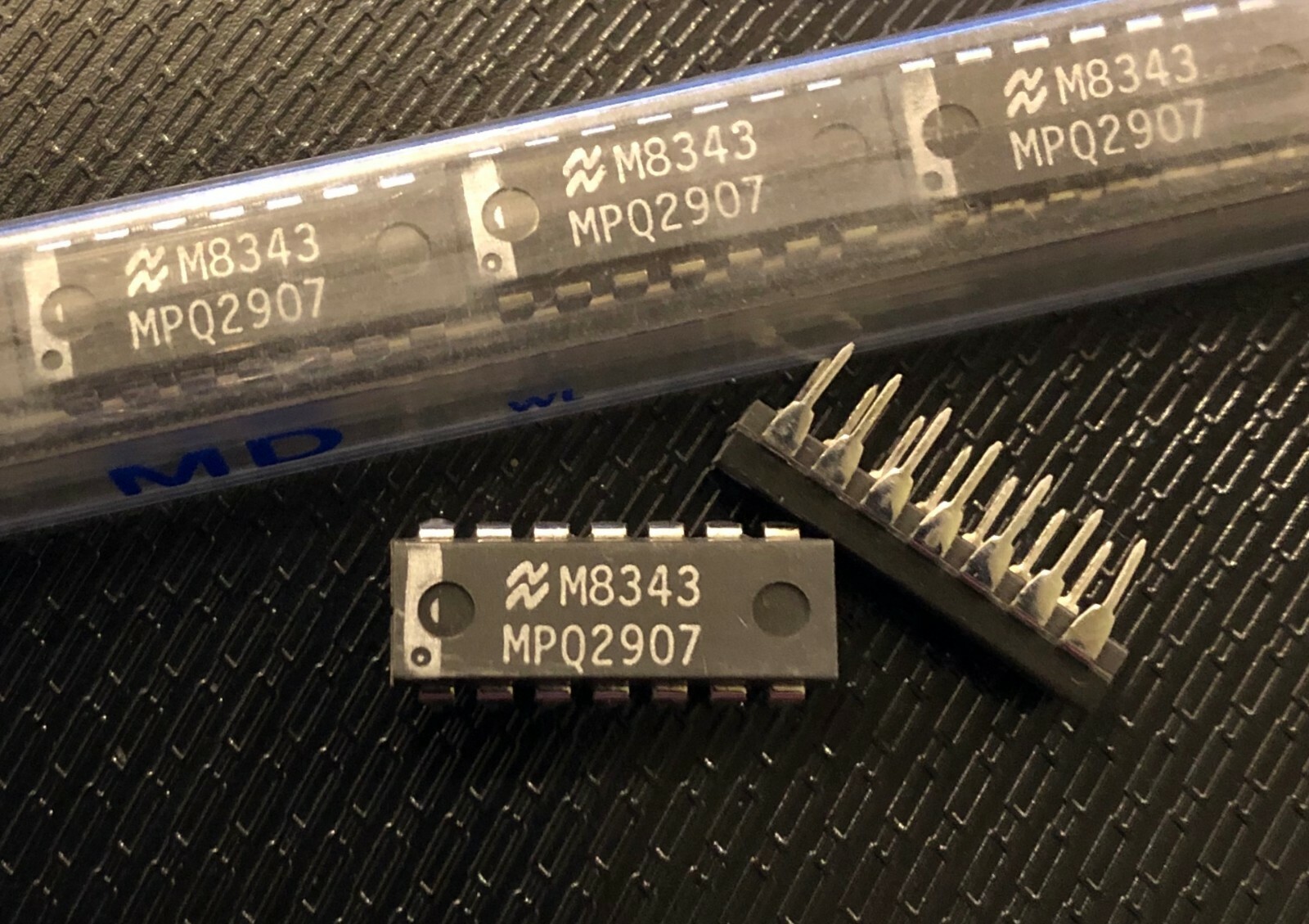NATIONAL SEMICONDUCTOR MPQ2907 Bipolar Transistor TO-116 14-Pin VINTAGE NEW