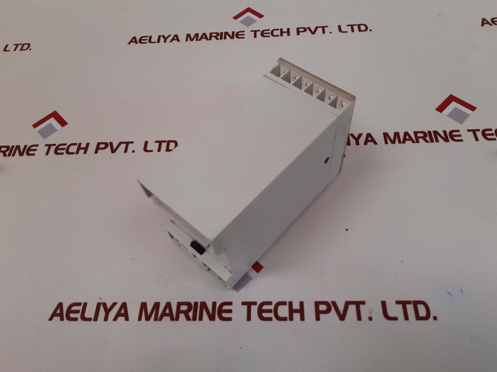 Rishabh 252-paog protector