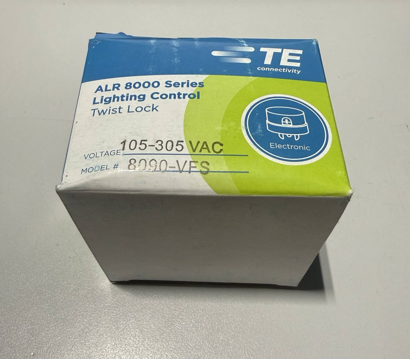 TE CONNECTIVITY ALR-8090-VFS / 8090-VFS ALR 8000 Twist Lock Lighting Control NEW