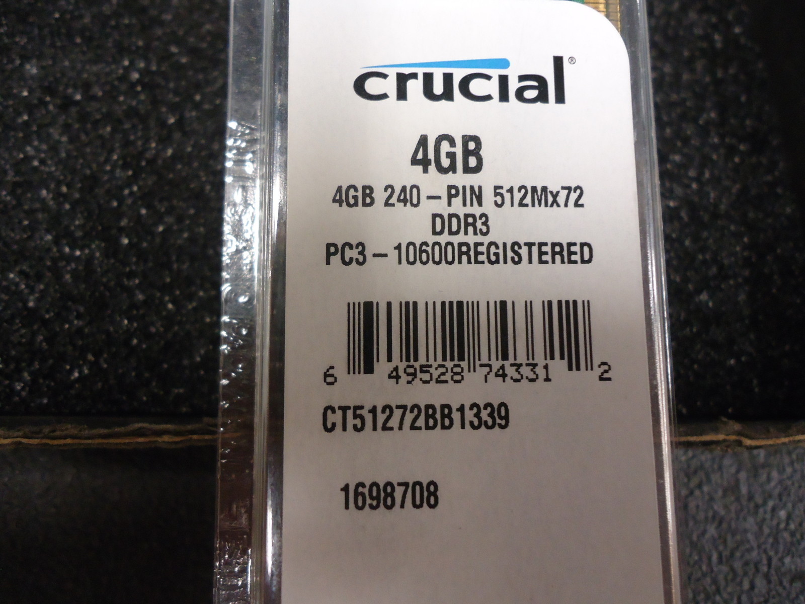 MT36JSZF51272PZ-1G4G1FE Micron Tech 4GB PC3-10600 DDR3-1333MHz ECC BRAND NEW!