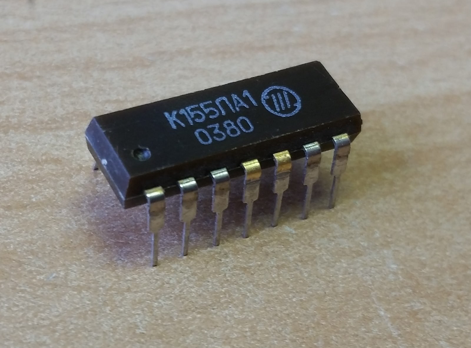 IC K155LA1 = SN7420N / 7420 / DIP14 USSR NOS (Lot of 20 pcs)