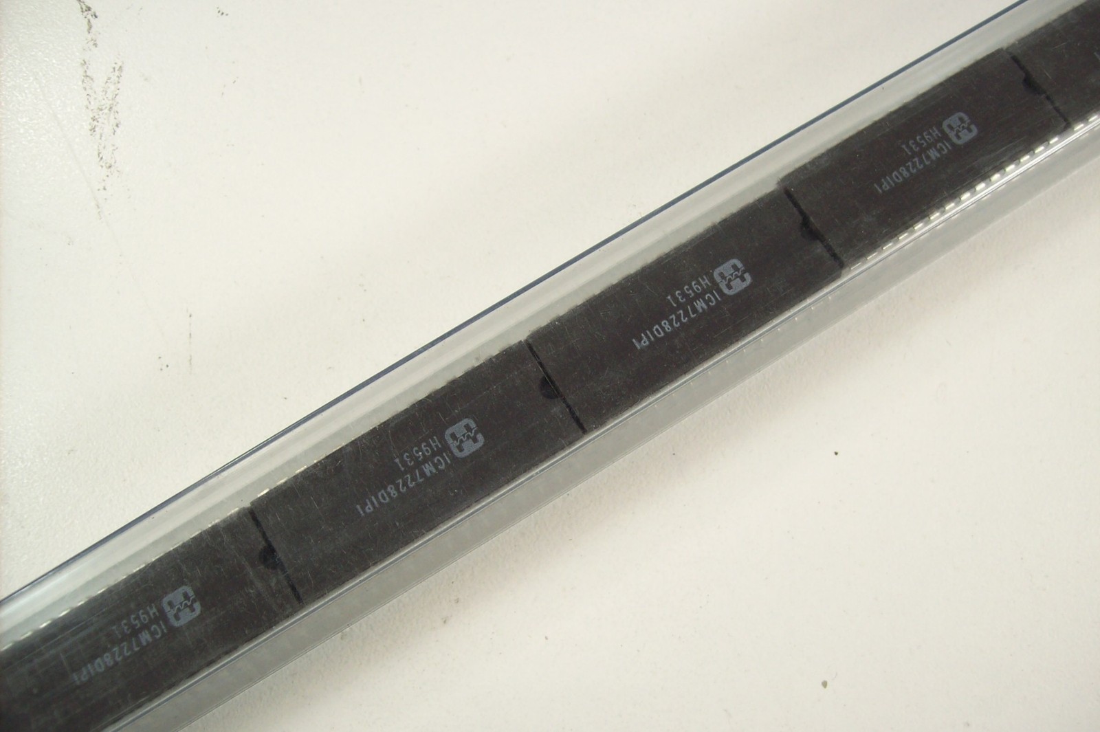 Lot of 13 New ICM7228DIPI ICM7228 8 Digit LED Display Driver DIP-28 IC Chip