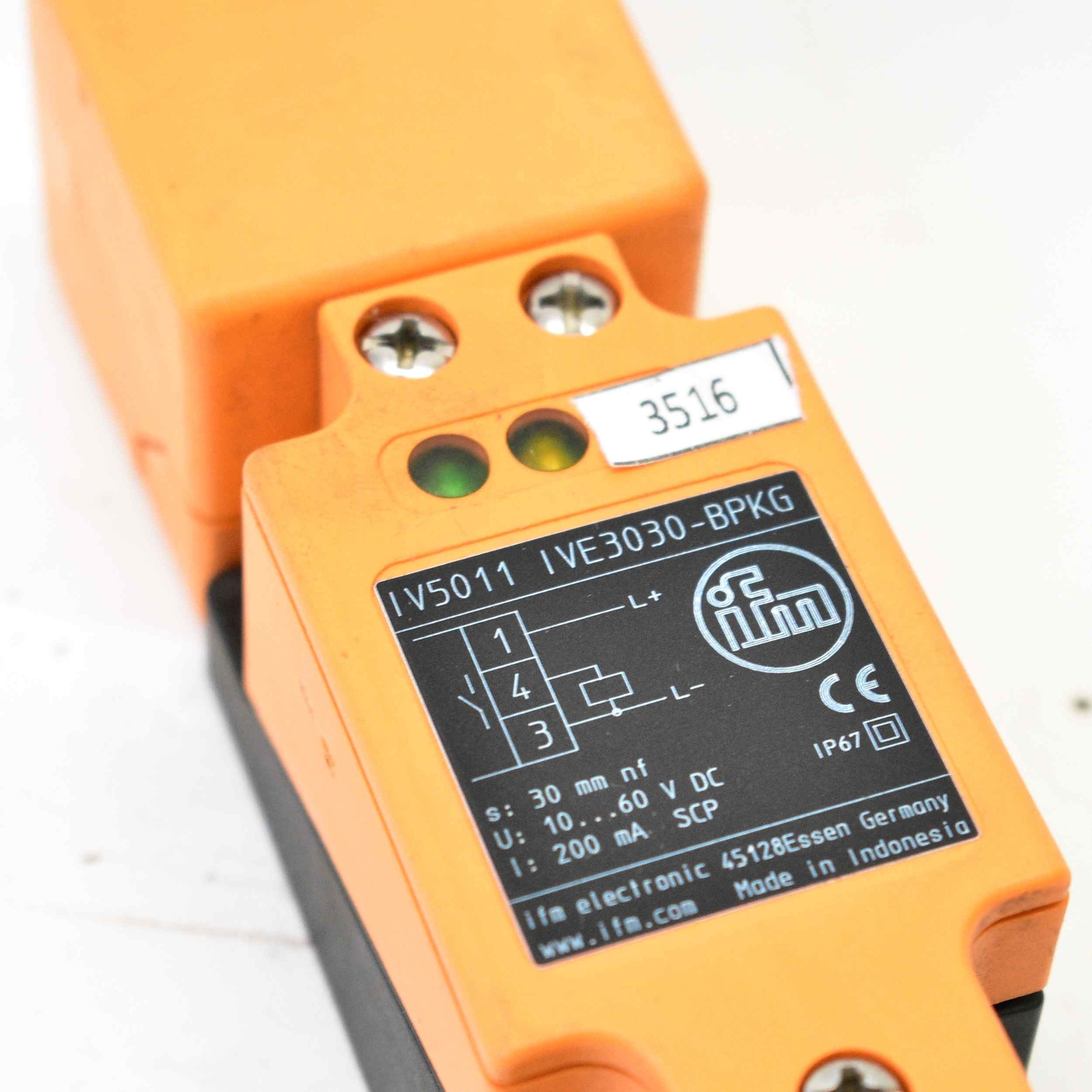 IFM Proximity Switch IV5011 IVE3030-BPKG -used-