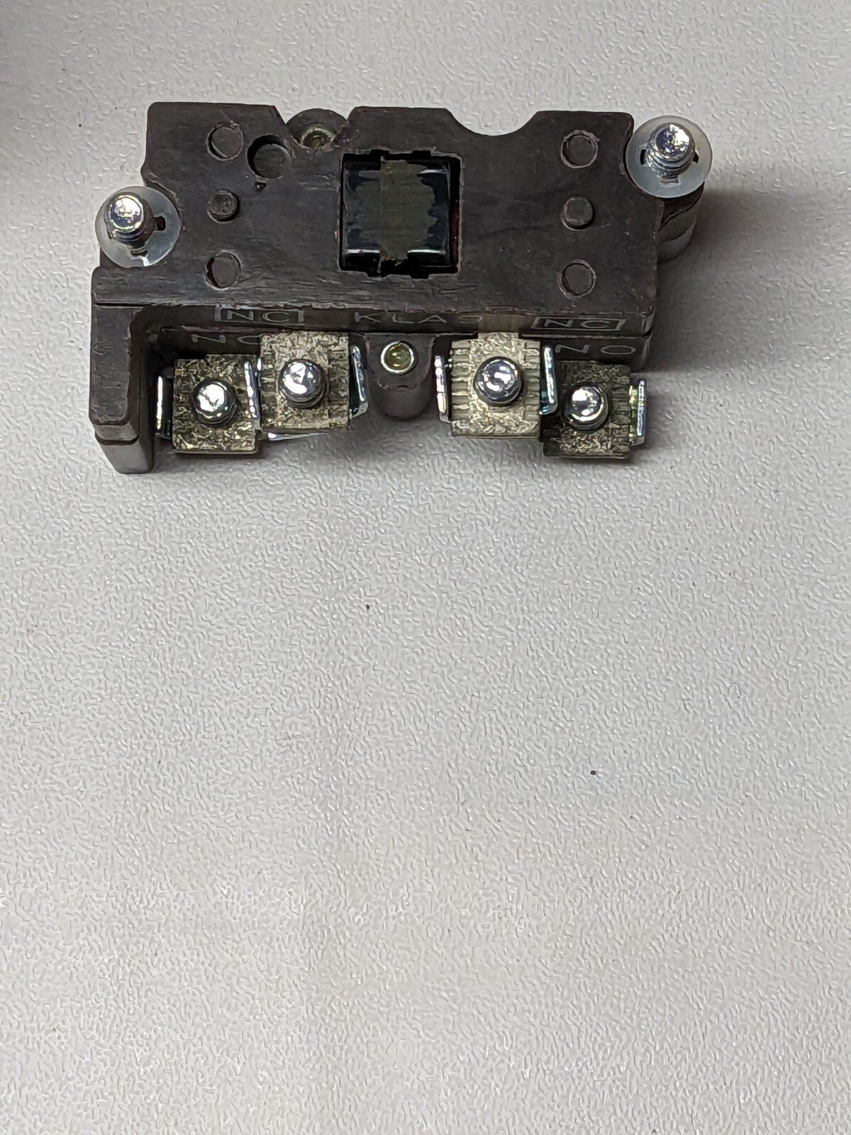 Cutler Hammer Contact Block Series A3 E30KLA9