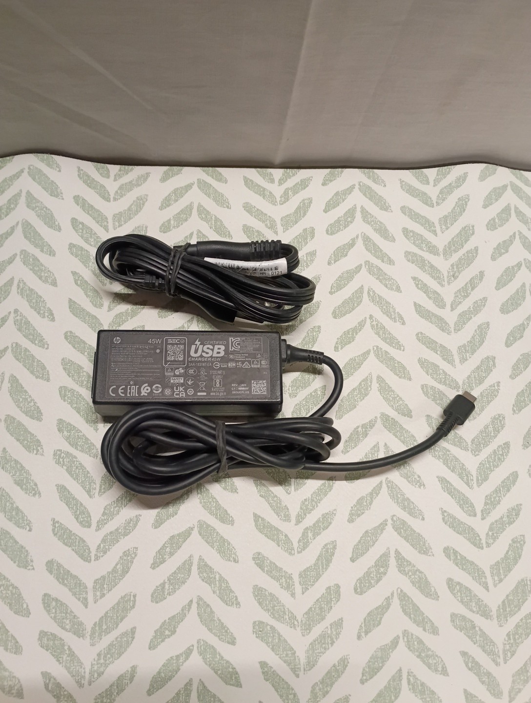 Genuine HP 45W USB-C Type-C AC Power Adapter Charger – TPN-LA19 – L43407-001