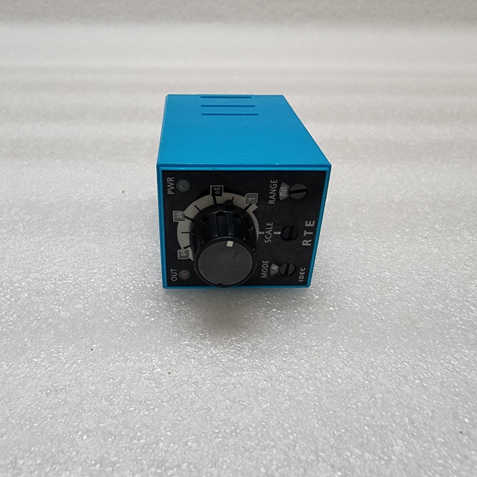 IDEC RTE-B1AF20 ELECTRONIC TIMER 100-240VAC