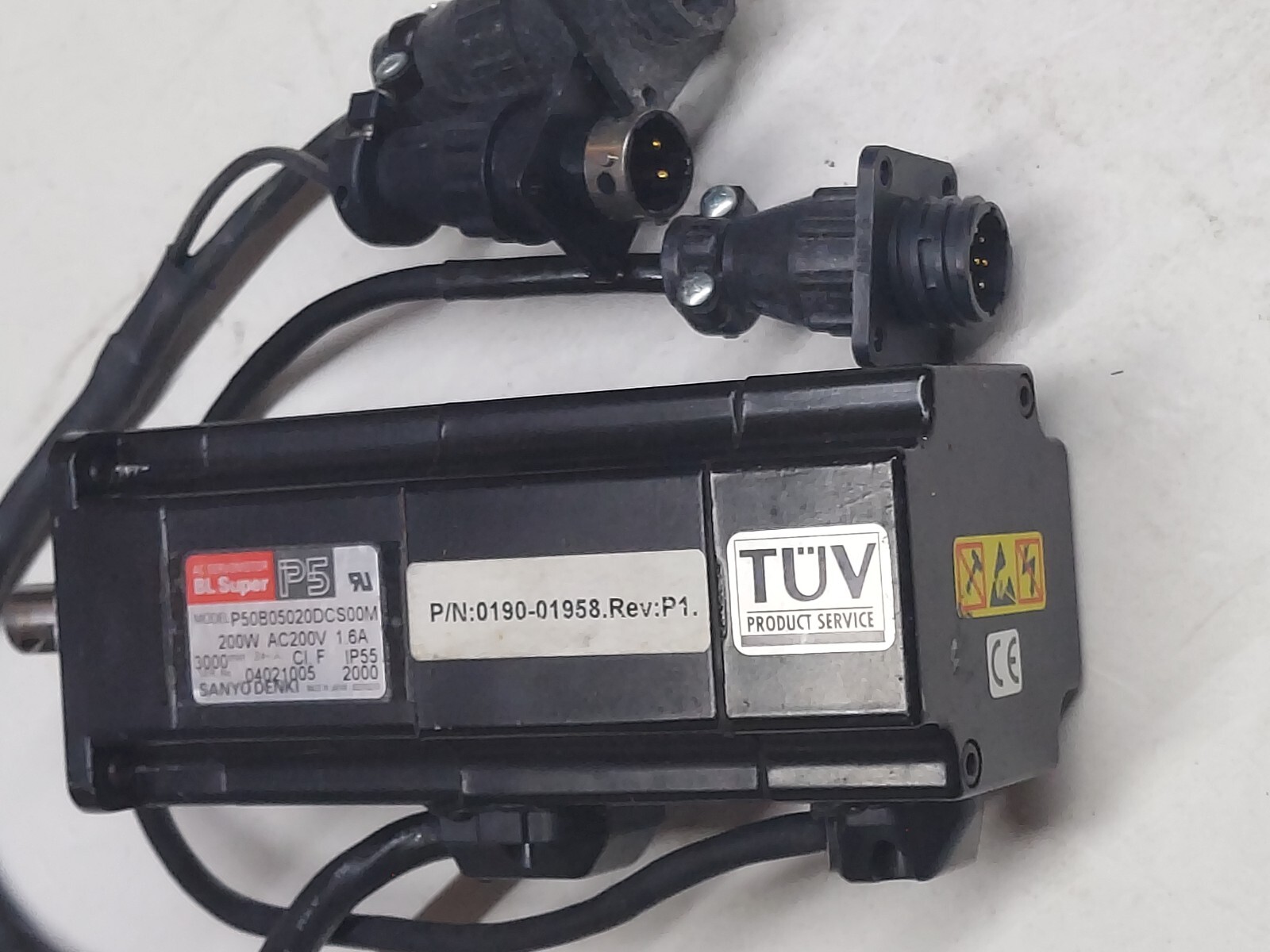 AMAT 0090-00655 SANYO DENKI P50B05020DCS00M SUPER AC SERVOMOTOR, LOOKS UNUSED