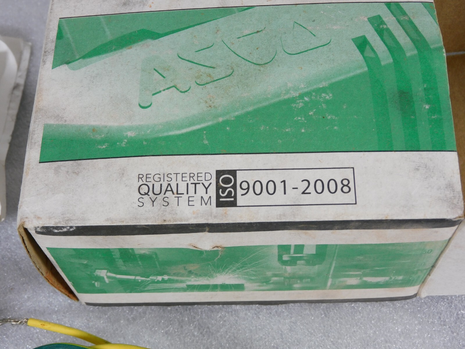 Asco Red Hat Solenoid 2 Way Valve 1/4 Inch EFHT9016H1 HV426716001