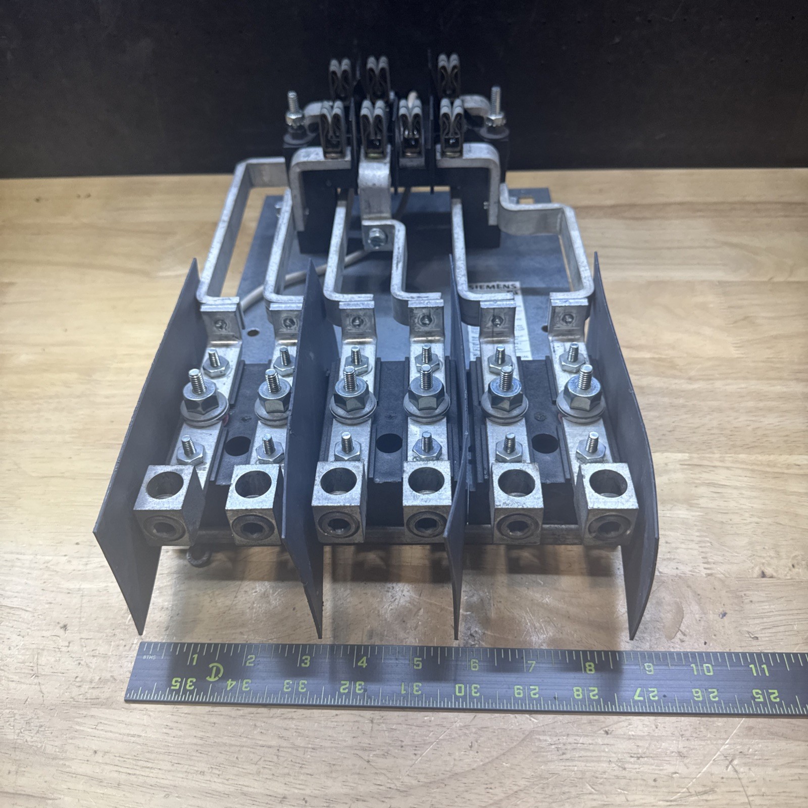 Siemens WMS-263 200 Amp 600 V Meter Socket Test Block 3 Phase