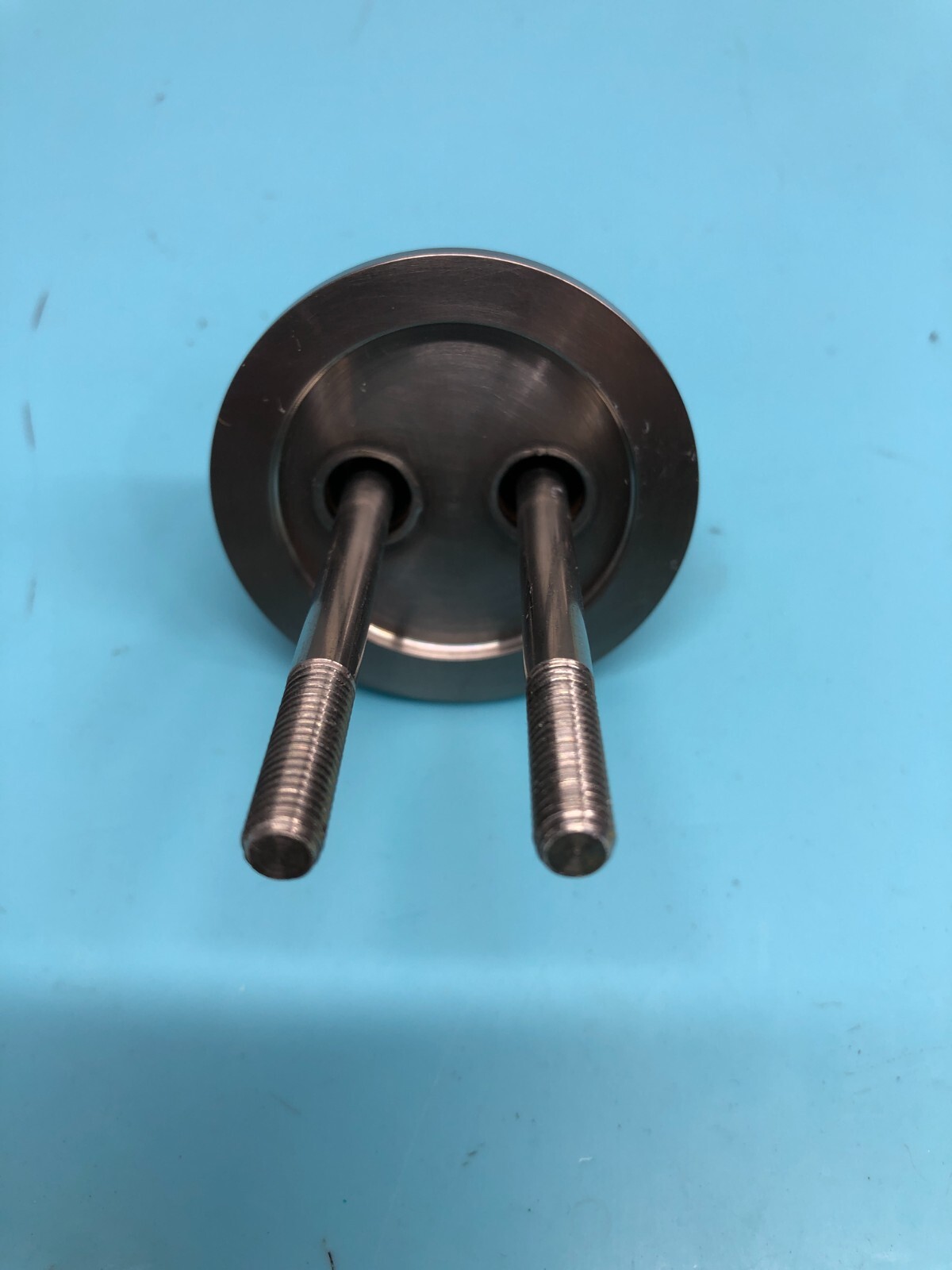 2 AMAT 3300-91061 FITTING,LEADTHRU, 2X40A,15KV,KF40, HEATER FEEDTHROUGH, 176177