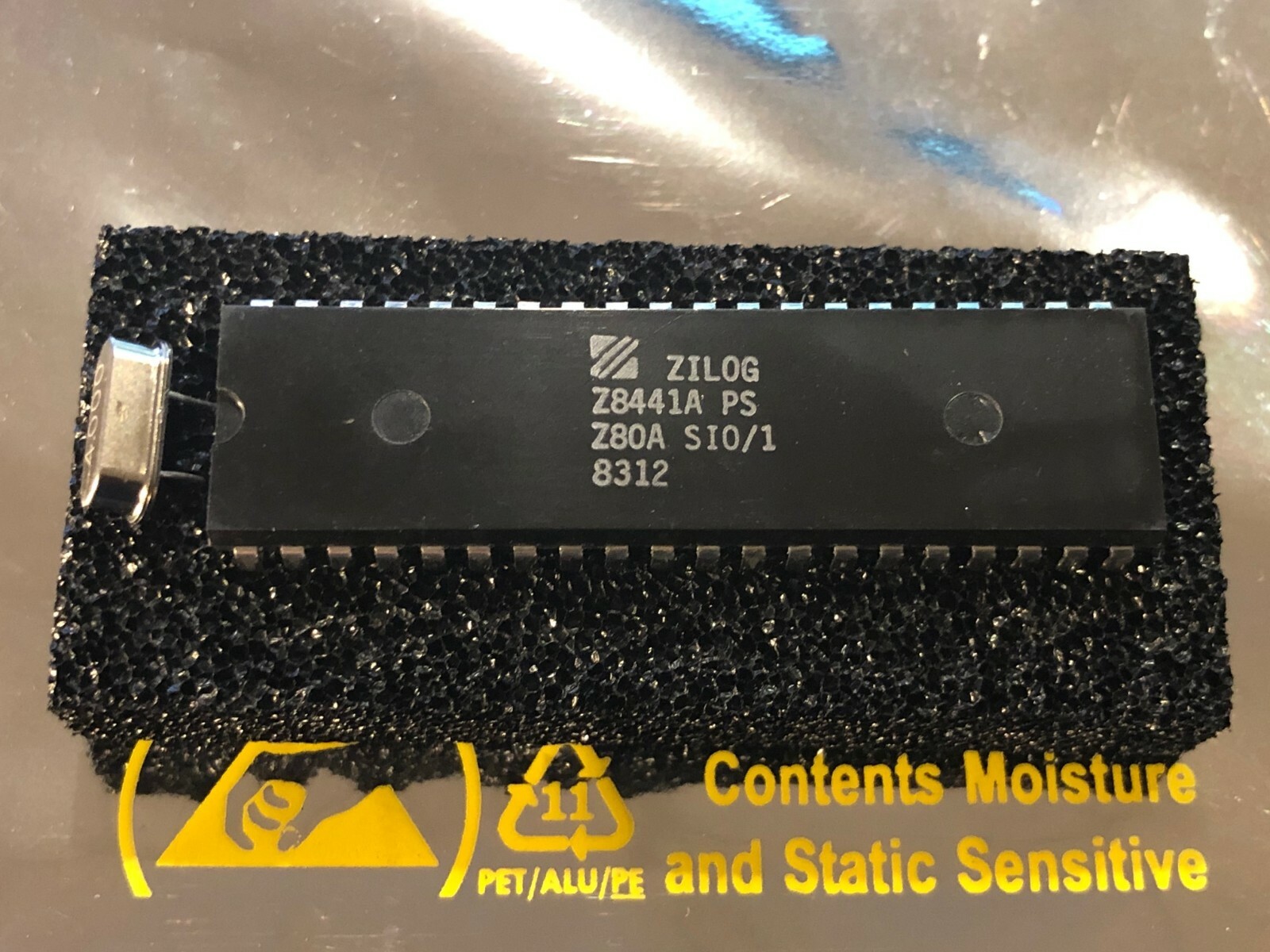 ZILOG Z80A Z8441APS SERIAL I/O INPUT OUTPUT + 4Mhz XTAL NEW VINTAGE NOS!