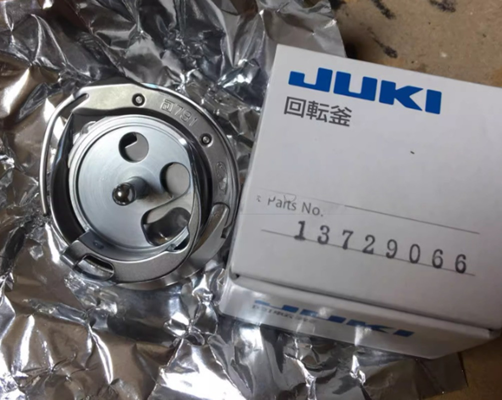1PCS NEW FIT FOR LBH1790 13729066 Flat head keyhole machine rotary shuttle