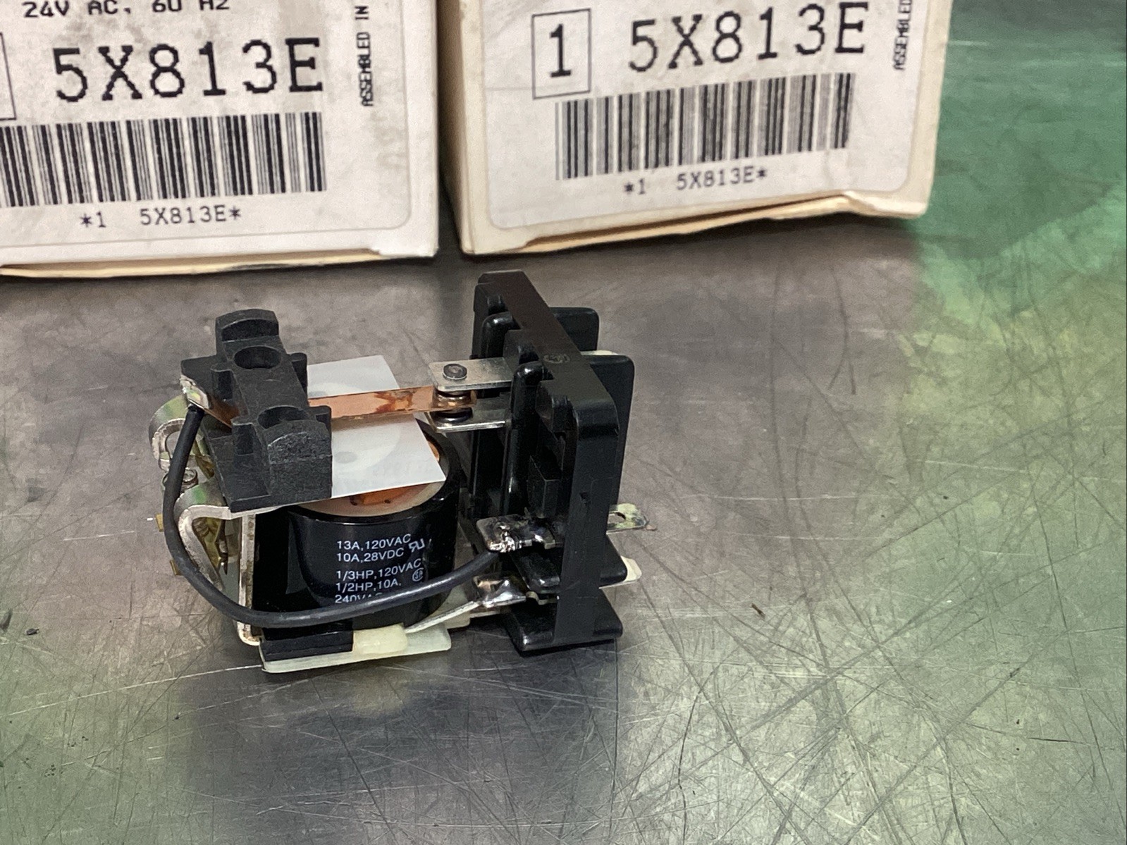 3 New Dayton 5X813E General Purpose Relay 24V AC, 60HZ T6