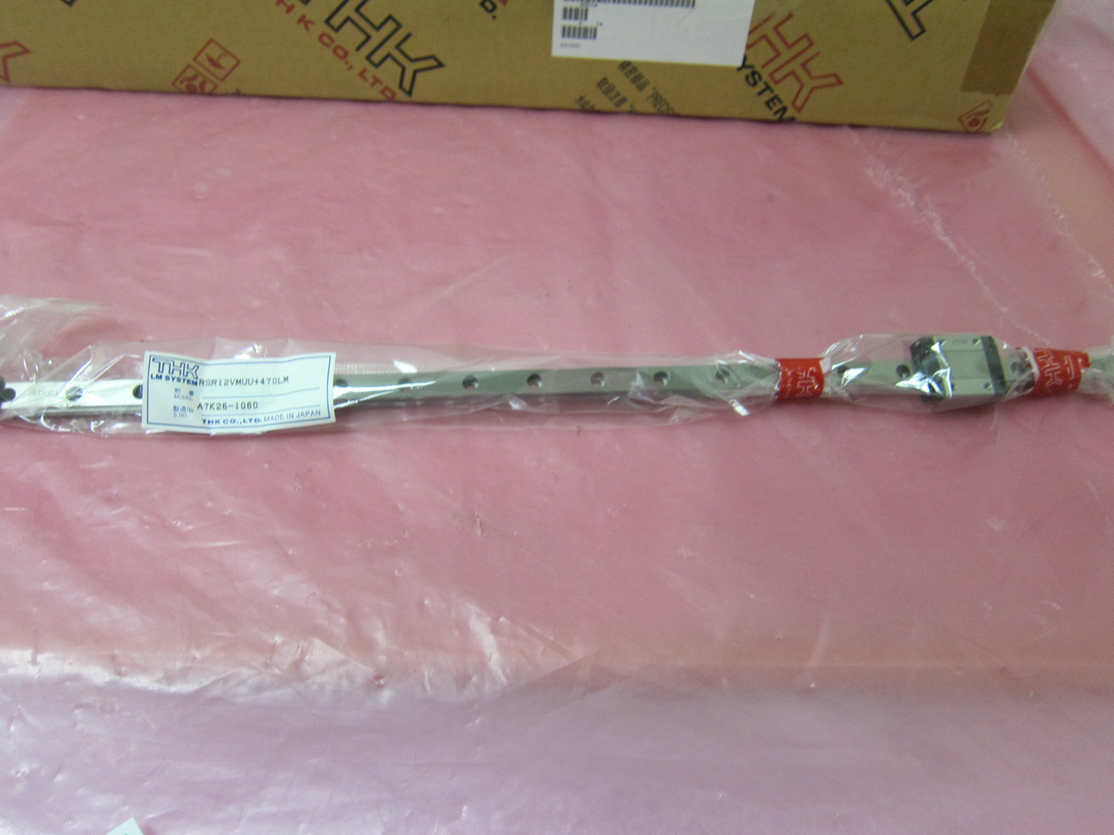 THK 11110 20132 64000 LM SYSTEM A7K26-1060 RSR12VMUU+470LM 401716