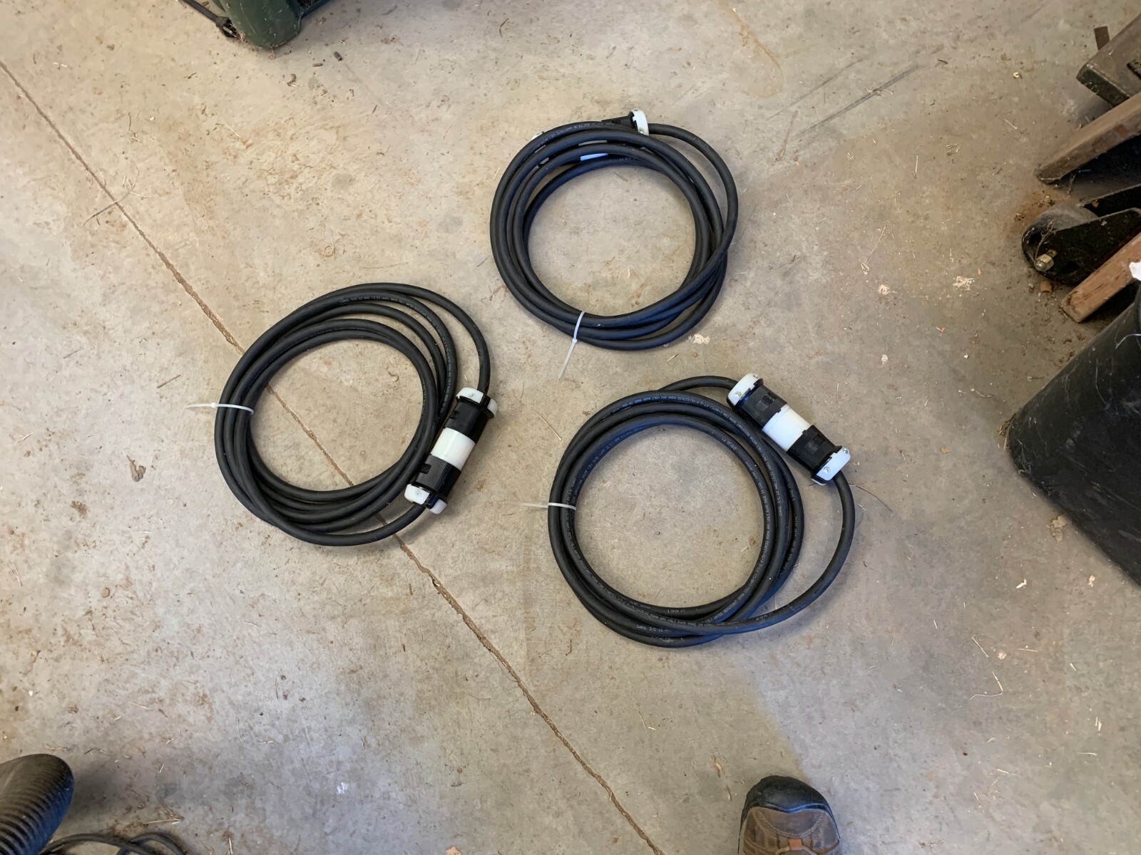 15′ Extension Cords, 20A 125V Plug and Socket, 3C, 12AWG Conductors – Lot of 3