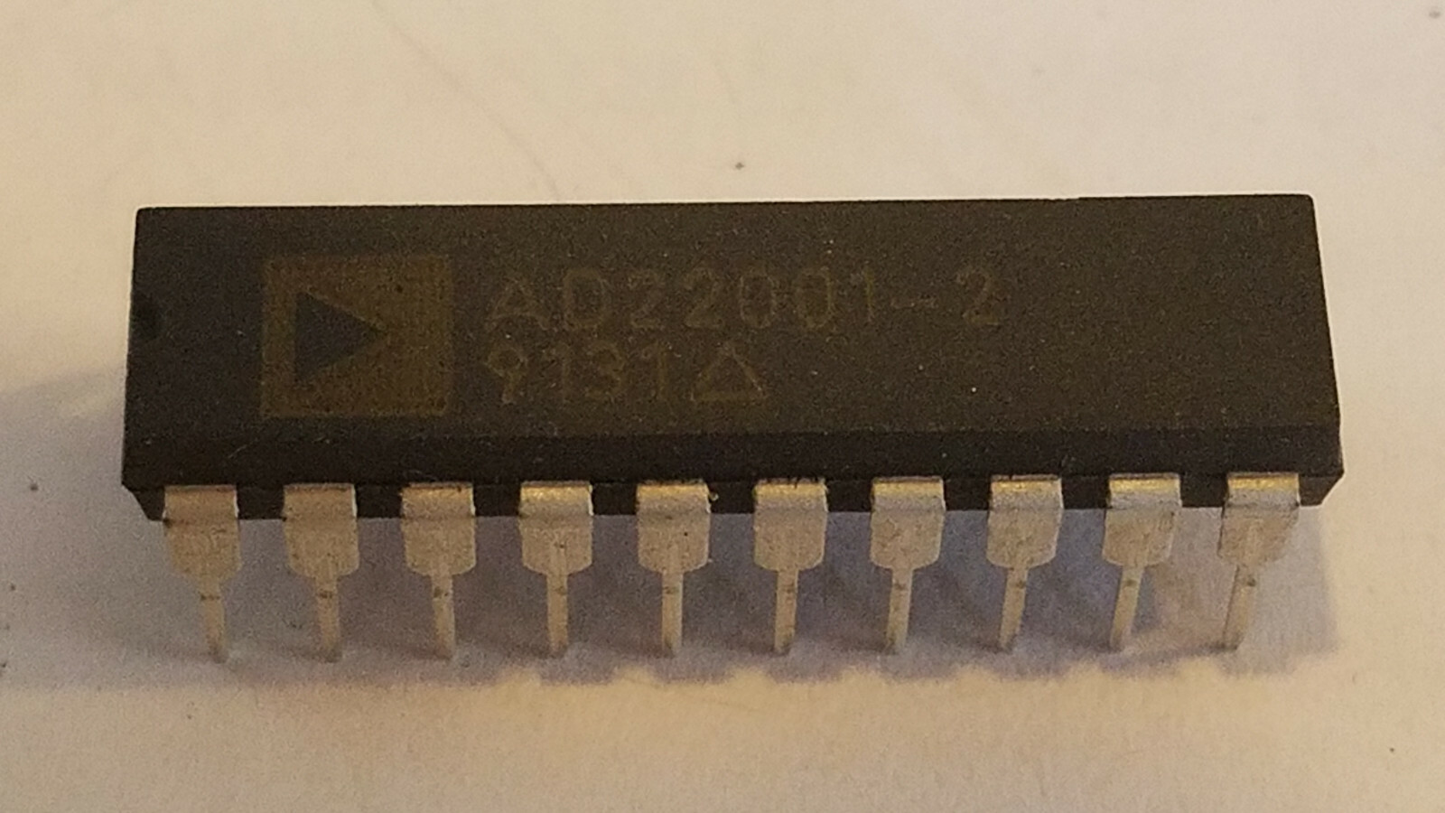 Analog Devices AD22001-2, 5-Channel Monolithic Comparator, (5 Pieces) NOS