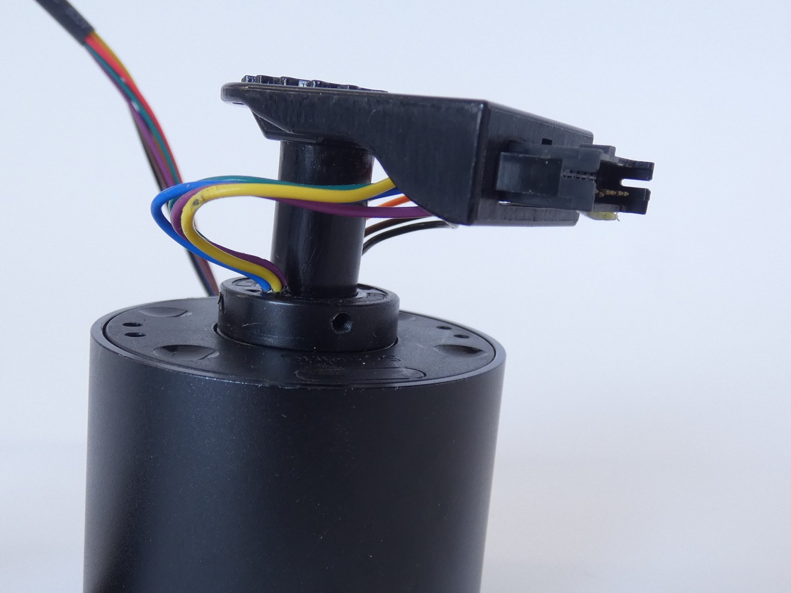 Senring SNH012 08SGS-1771-1 Slip Ring – NEW Surplus!