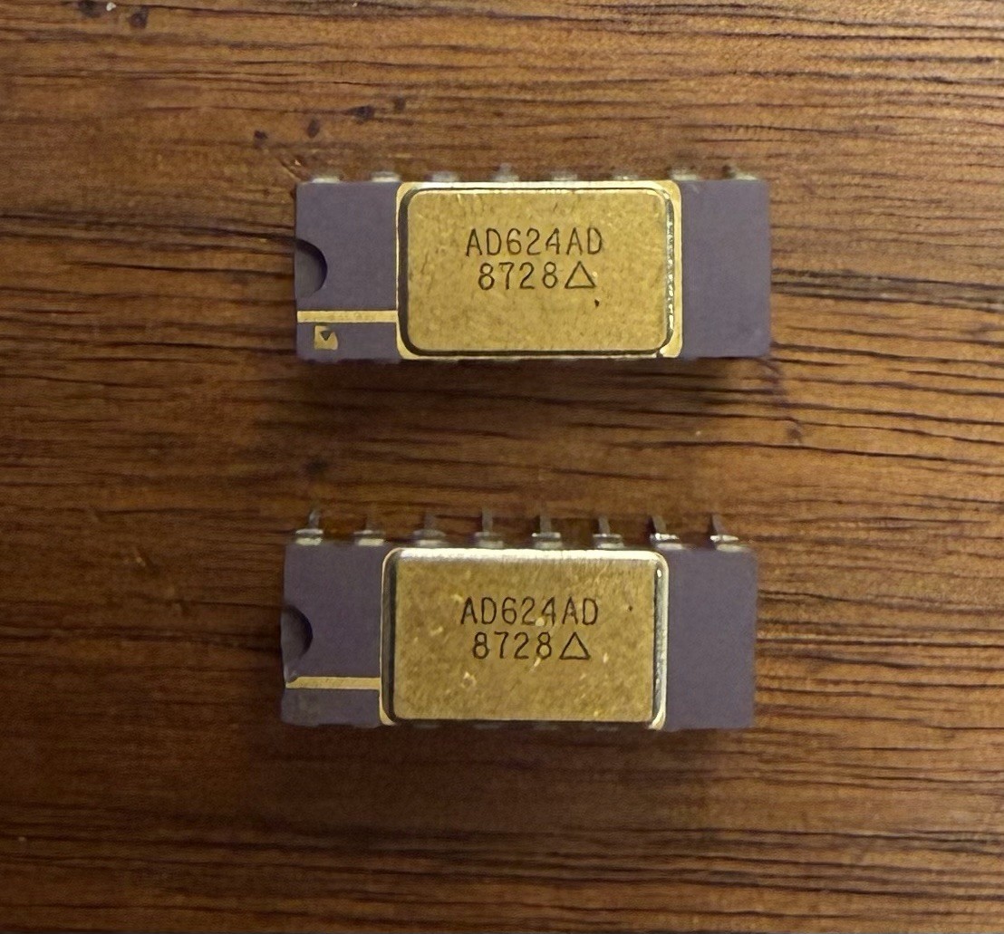 (2) AD624AD AD624AD/+ AD624ADZ Amplifier IC ANALOG DEVICES CDIP-16 (SBCDIP-16)