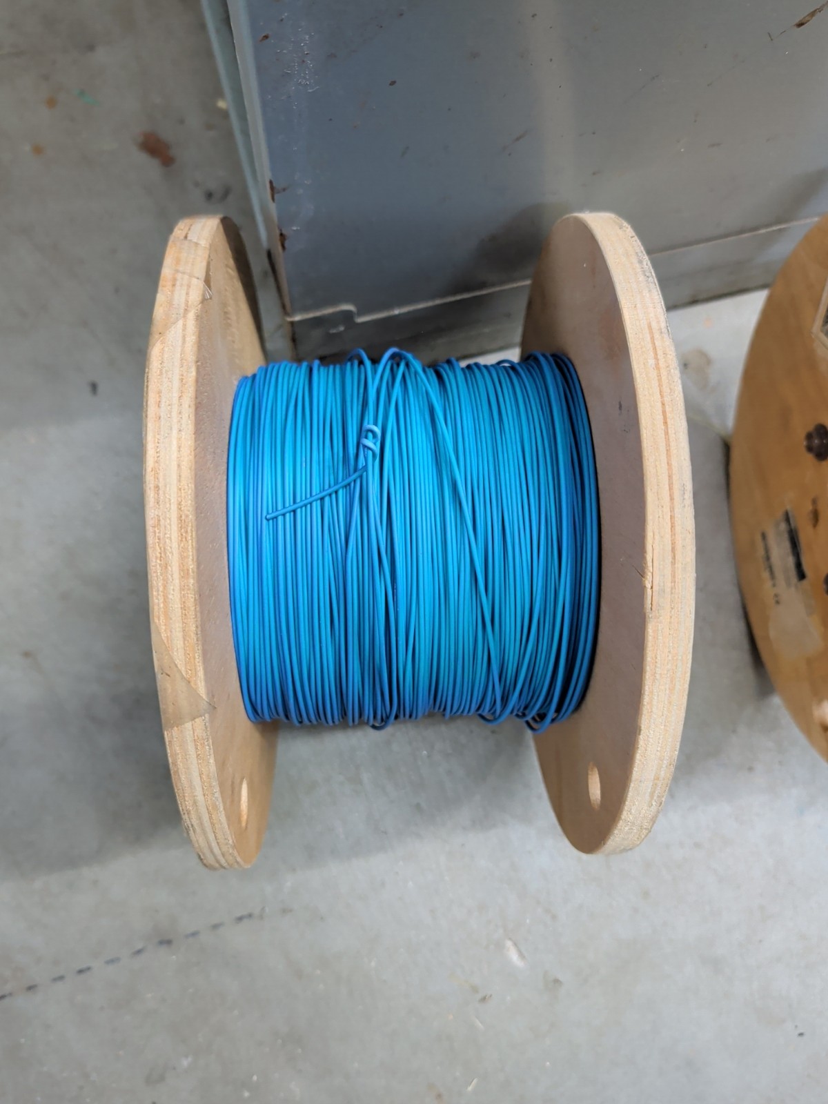 ALPHA WIRE 6825 BL001 / 6825BL001 Hook-Up Wire, EcoWire Plus, 6825, Blue, 18 AWG